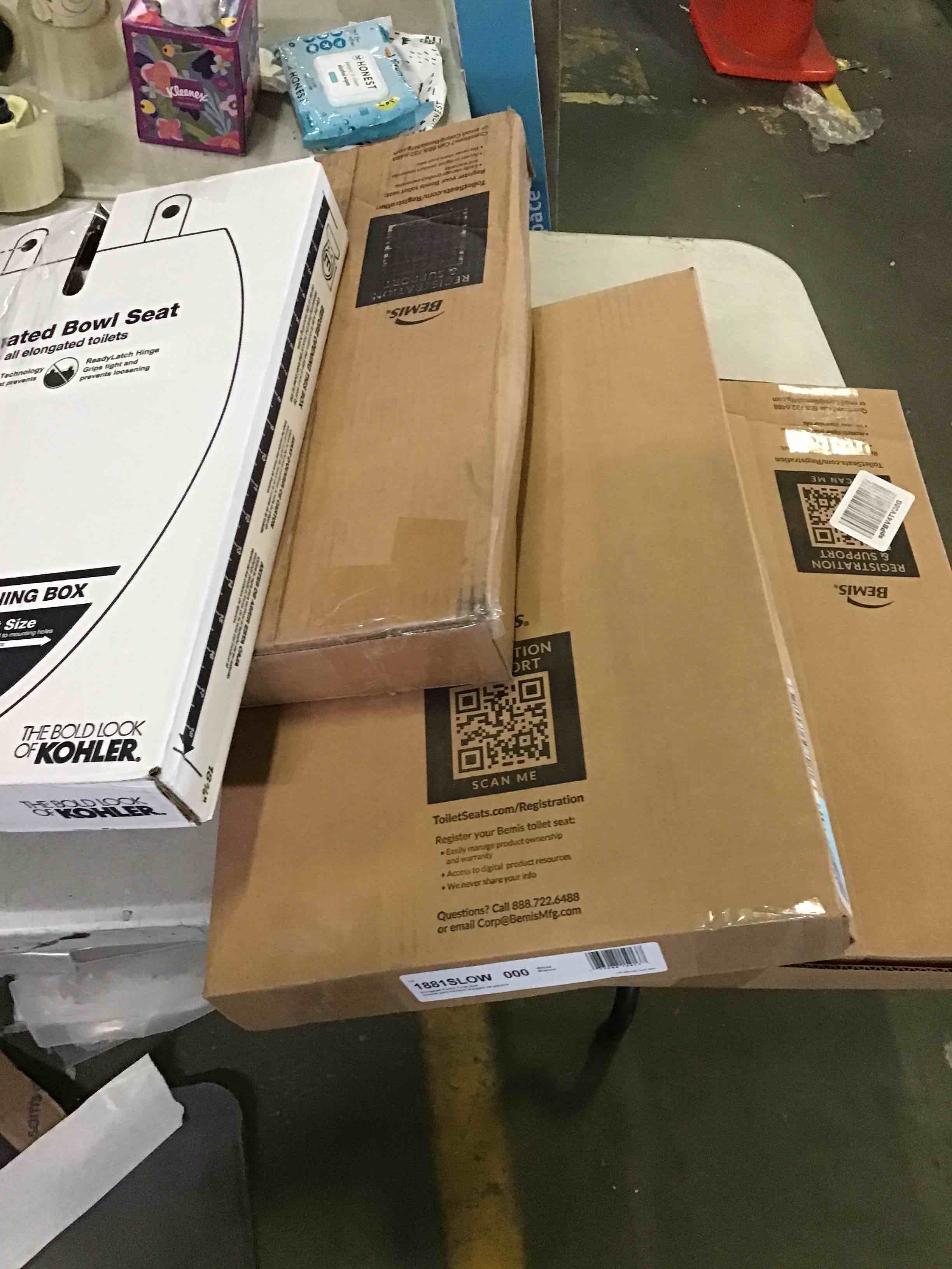 Assortment of Round Bowl Seats, fits all round toilets, different styles and different sizes, from different brands,