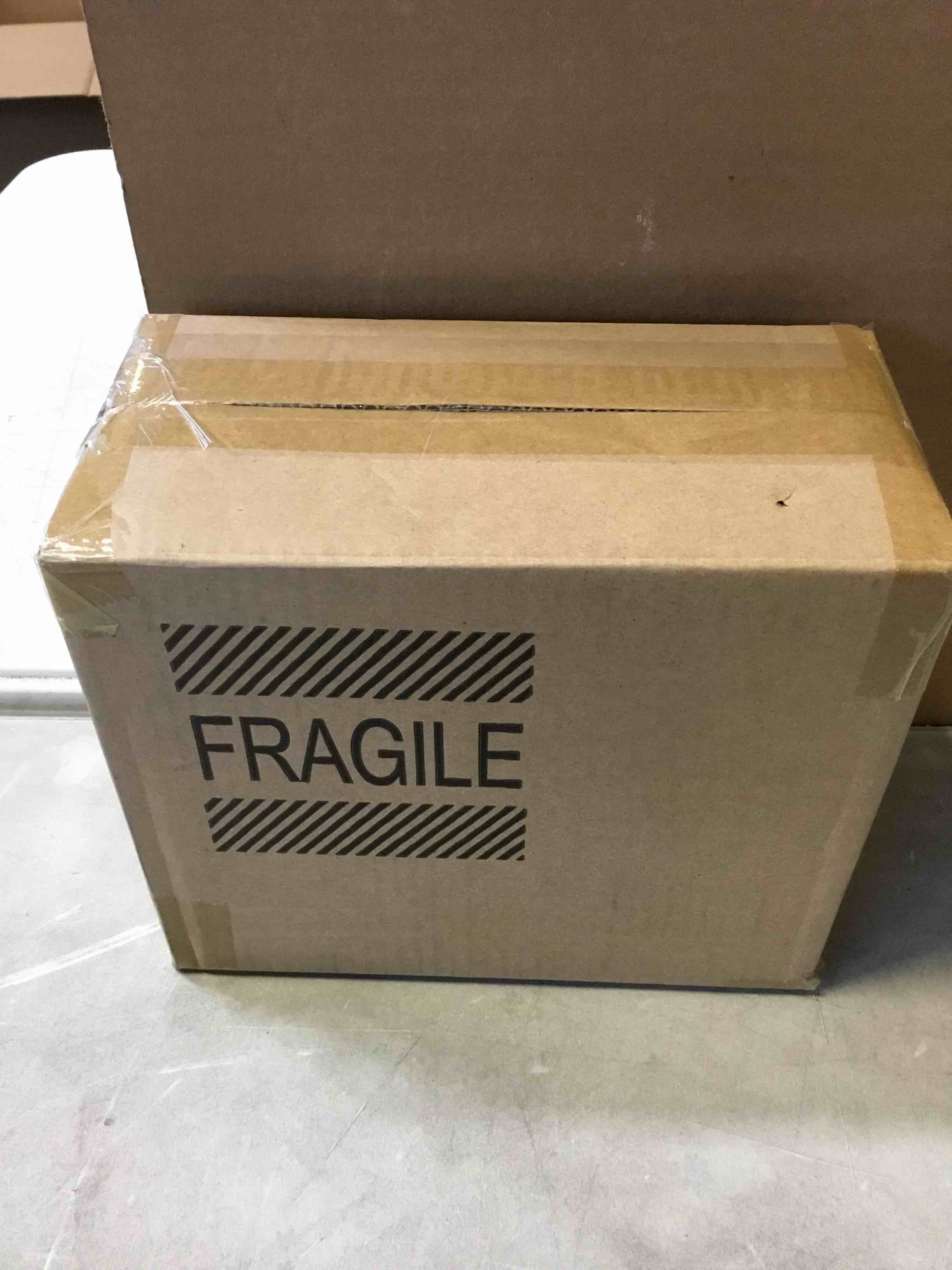 https://s3.amazonaws.com/lotting-images-prod/bidfta/_1698765319724.jpeg