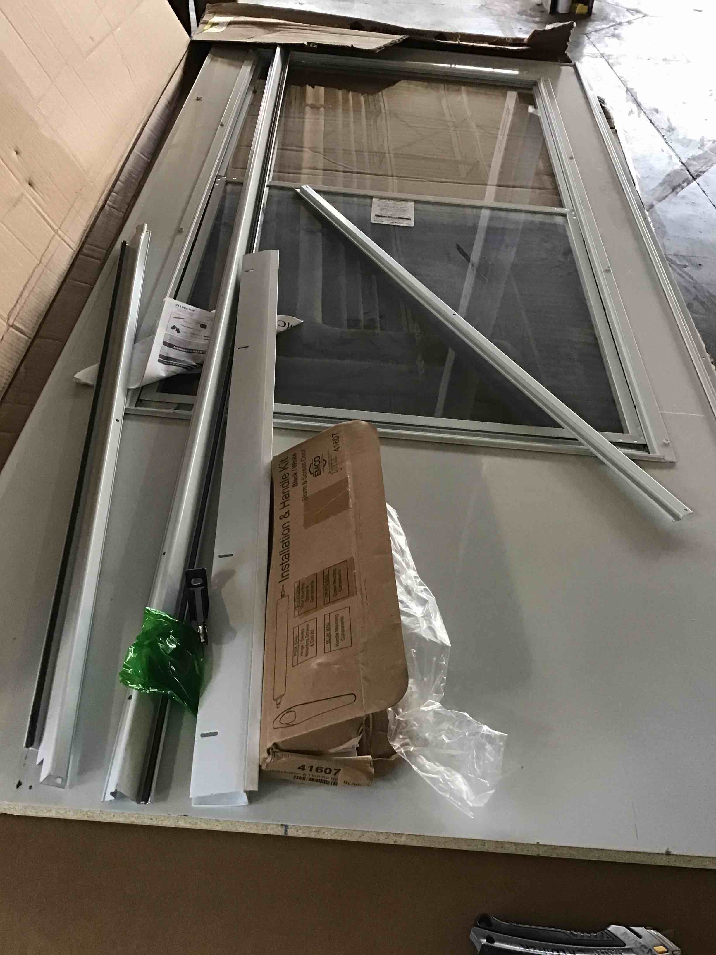 https://s3.amazonaws.com/lotting-images-prod/bidfta/_1698932124783.jpeg