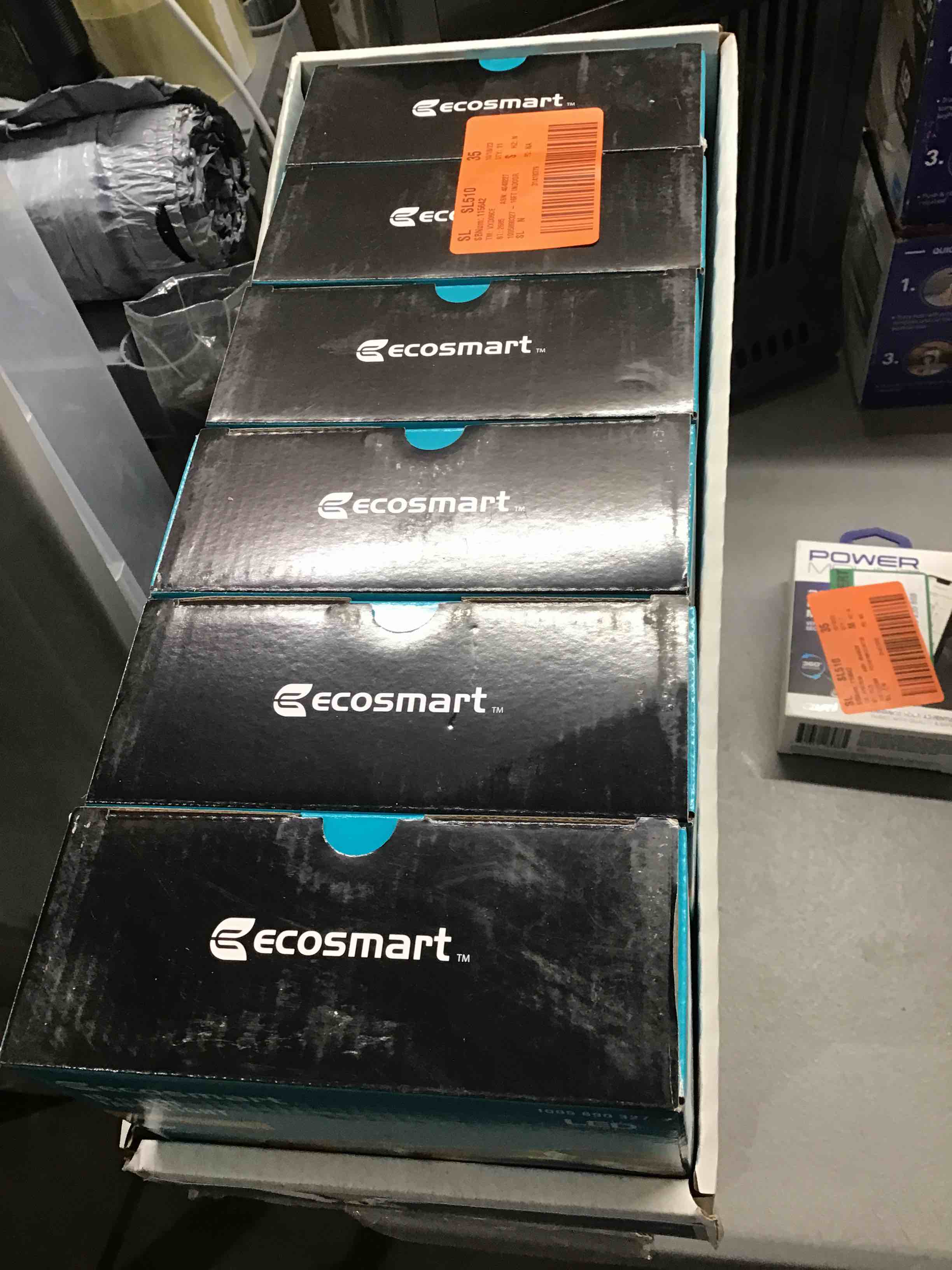 https://s3.amazonaws.com/lotting-images-prod/bidfta/_1699278507741.jpeg