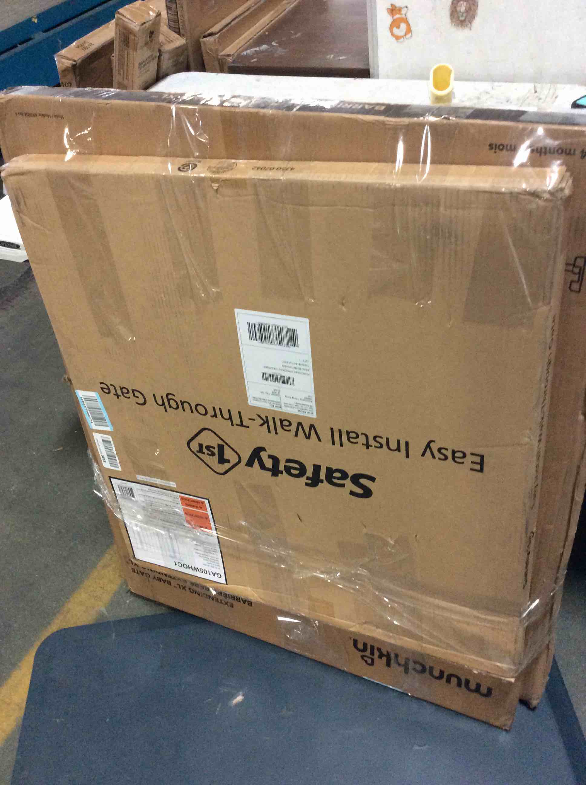 https://s3.amazonaws.com/lotting-images-prod/bidfta/_1699467045503.jpeg