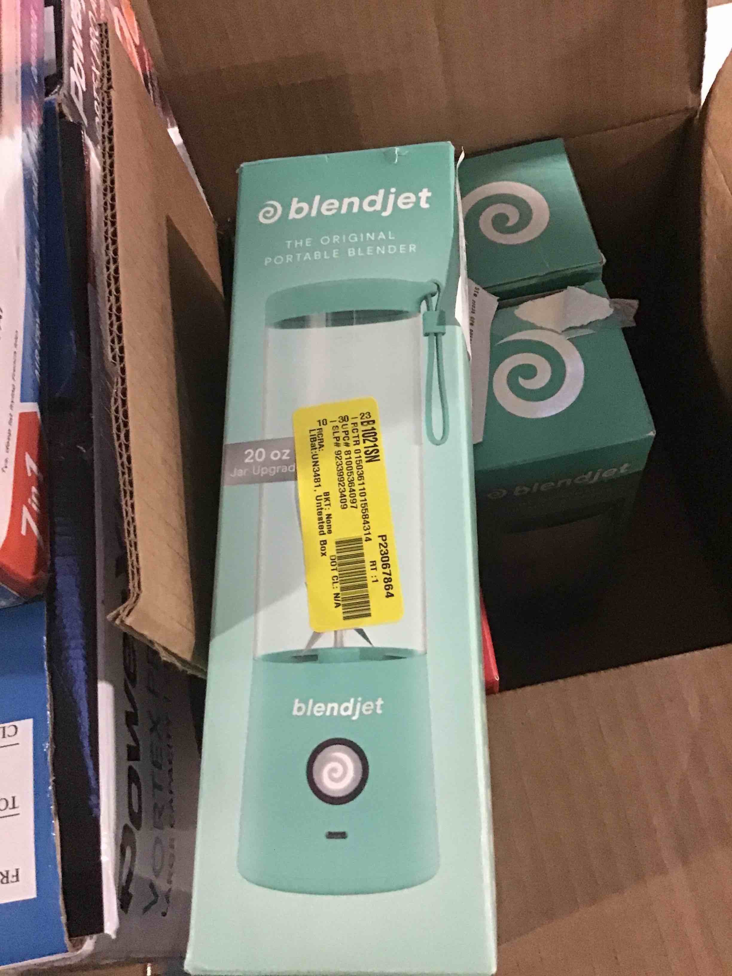 https://s3.amazonaws.com/lotting-images-prod/bidfta/_1699618696646.jpeg