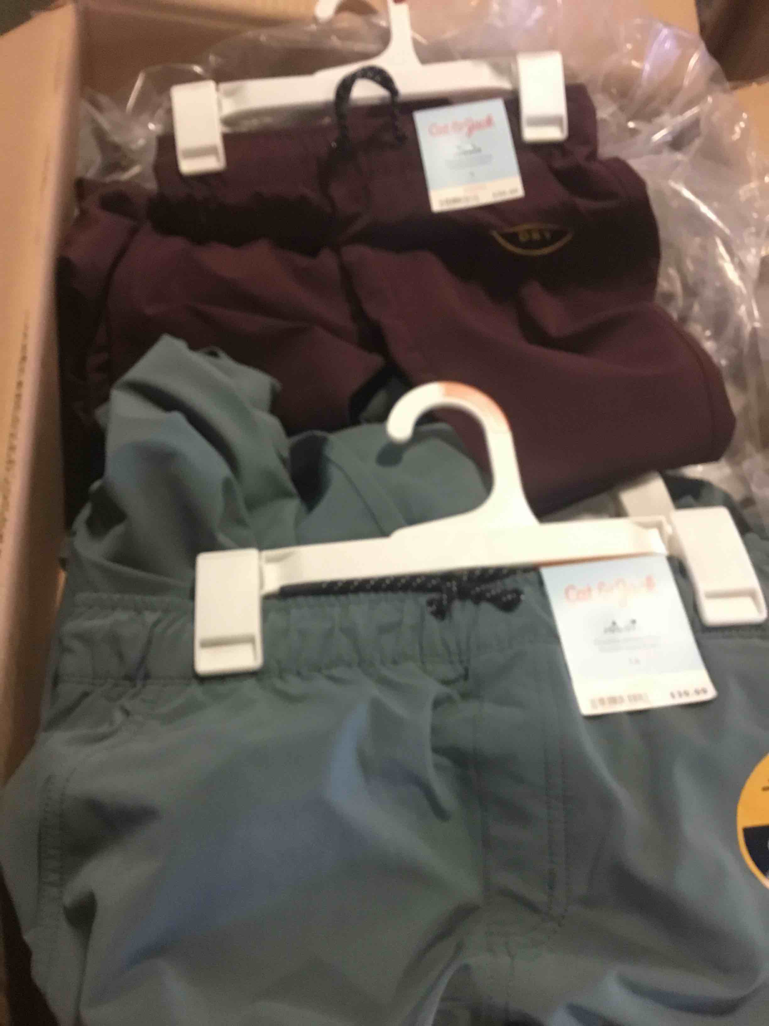 https://s3.amazonaws.com/lotting-images-prod/bidfta/_1699630930639.jpeg