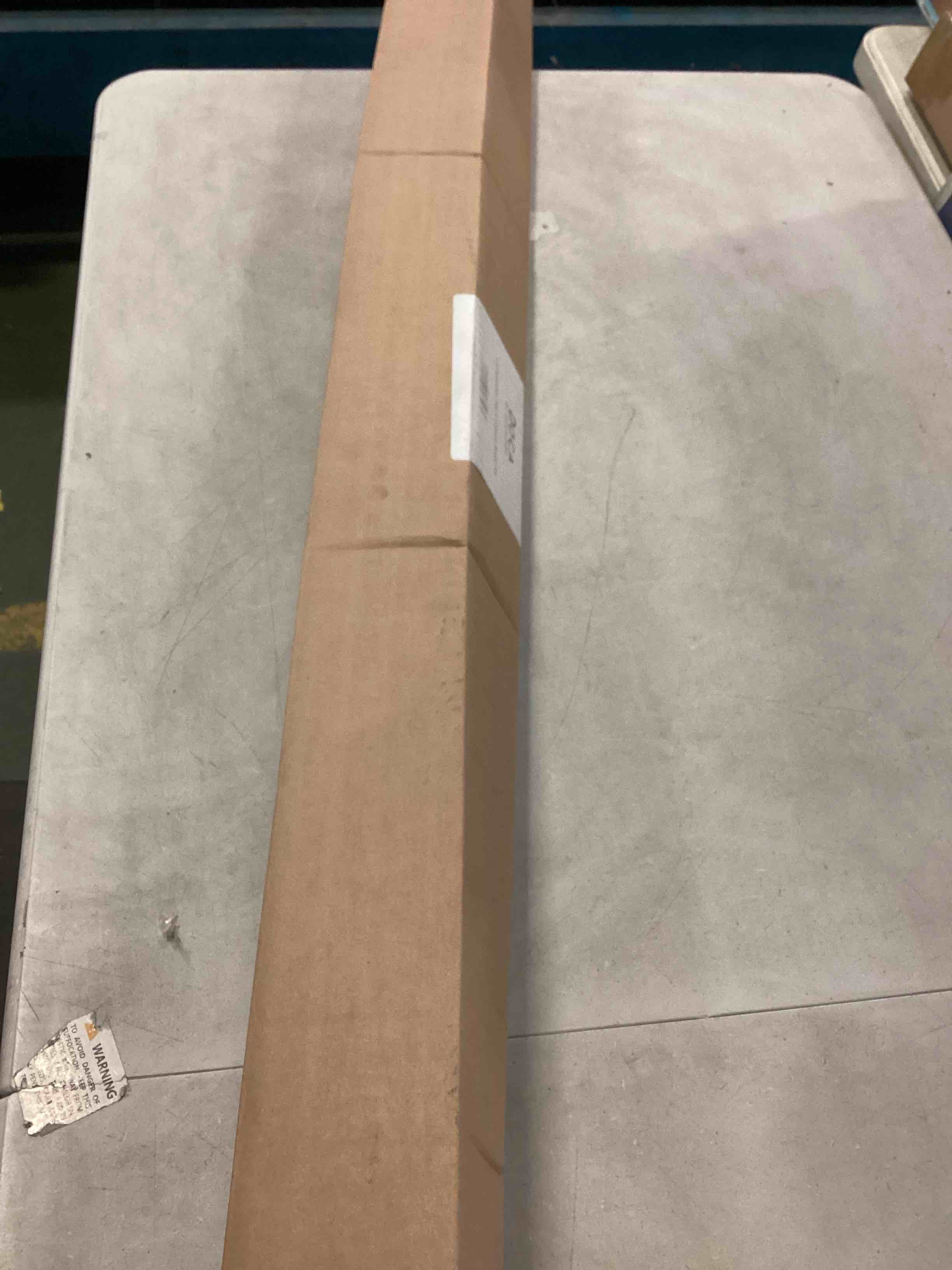 https://s3.amazonaws.com/lotting-images-prod/bidfta/_1701116638234.jpeg