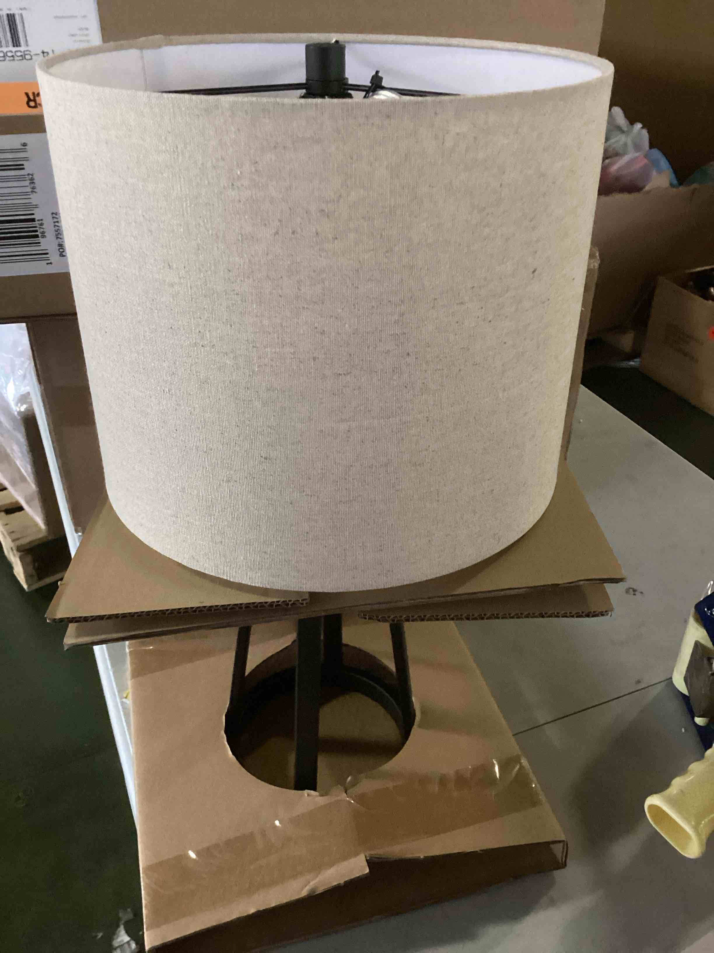 https://s3.amazonaws.com/lotting-images-prod/bidfta/_1701809345236.jpeg