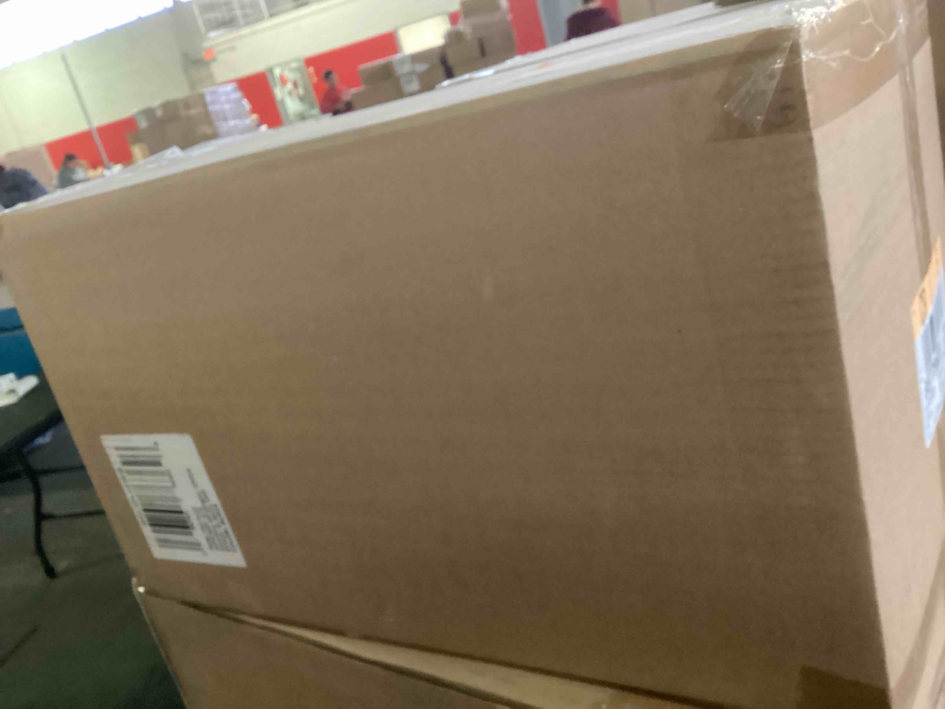 https://s3.amazonaws.com/lotting-images-prod/bidfta/_1701809362148.jpeg