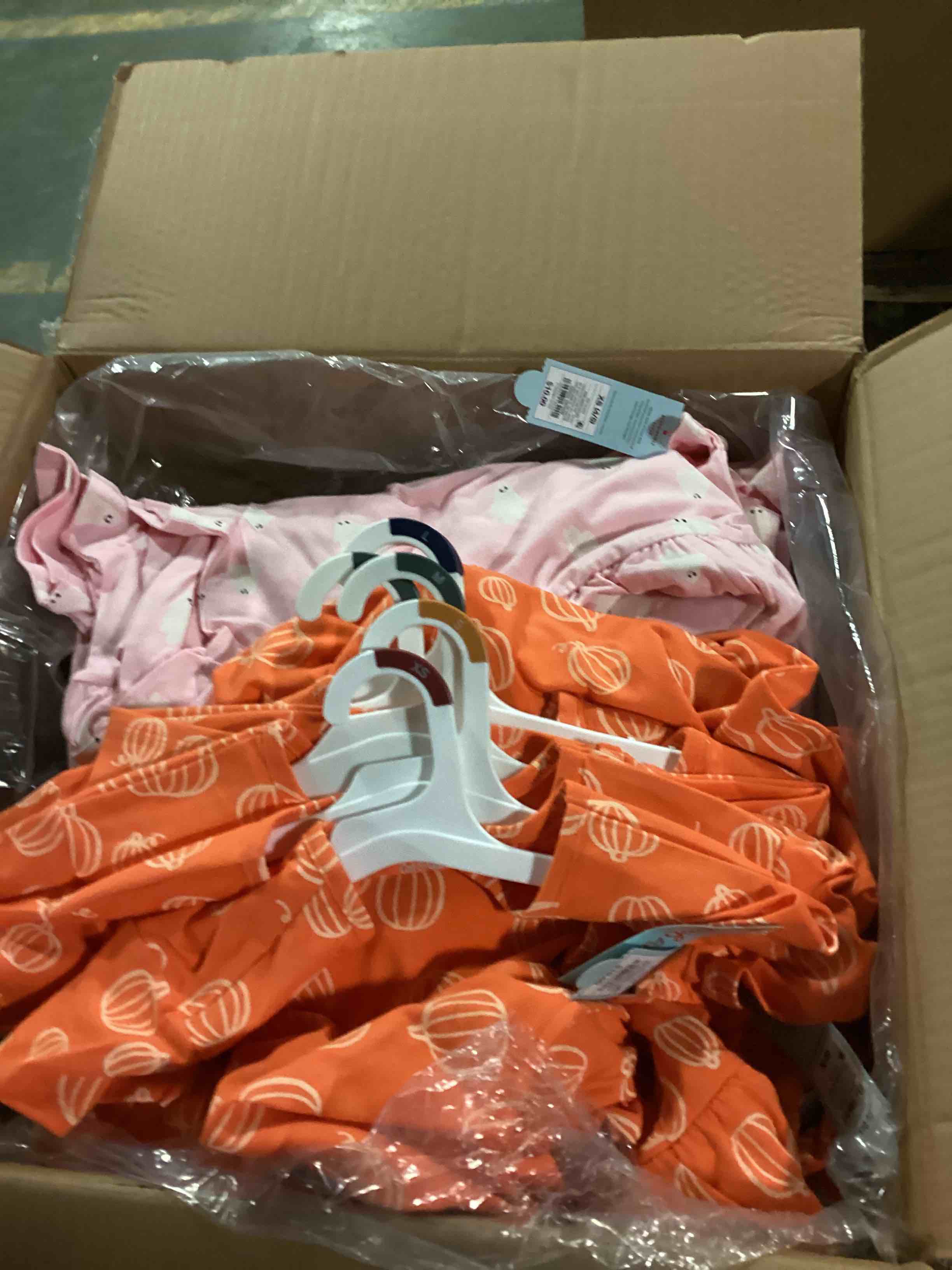 https://s3.amazonaws.com/lotting-images-prod/bidfta/_1702036564547.jpeg