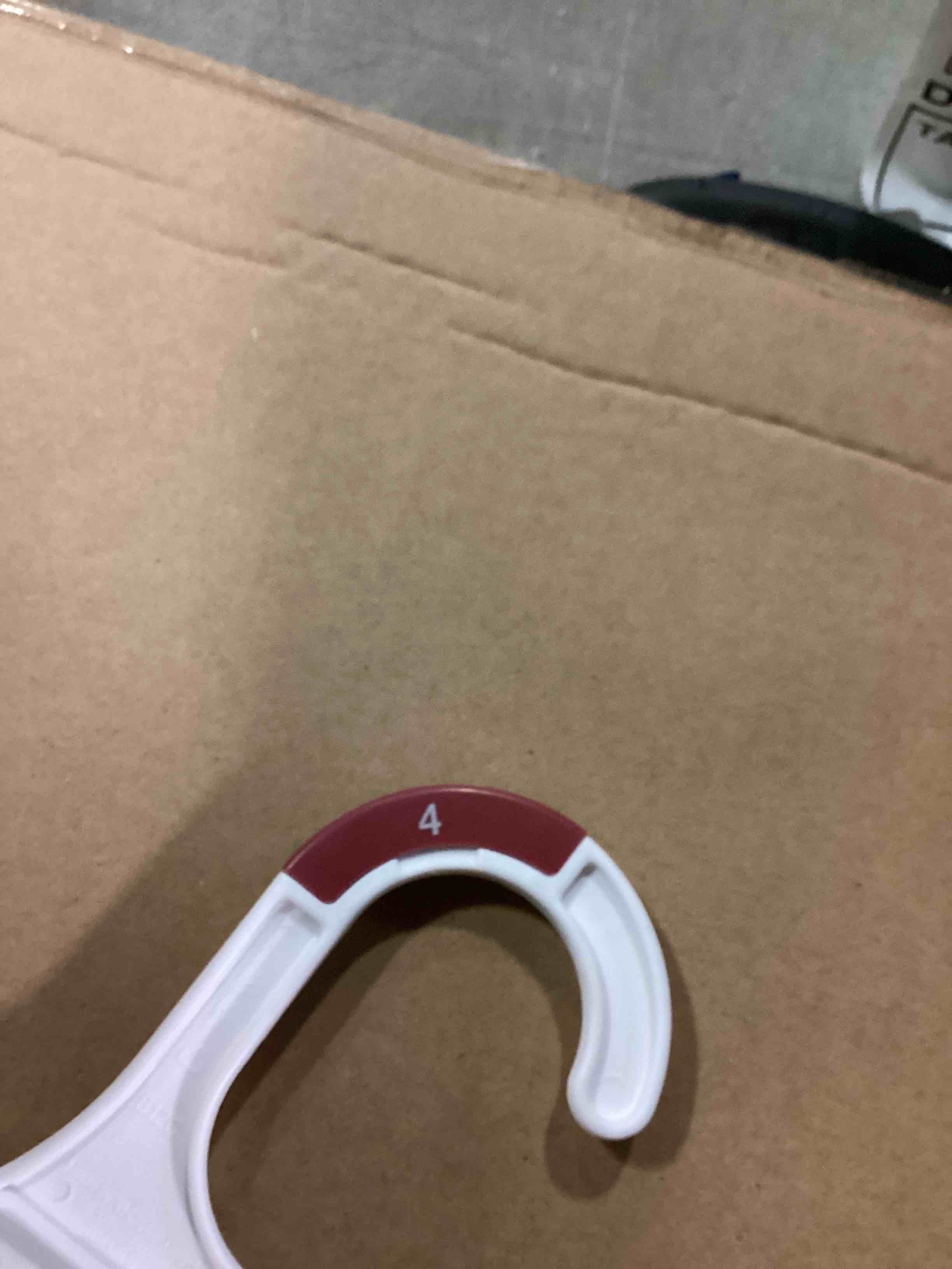 https://s3.amazonaws.com/lotting-images-prod/bidfta/_1702039336488.jpeg
