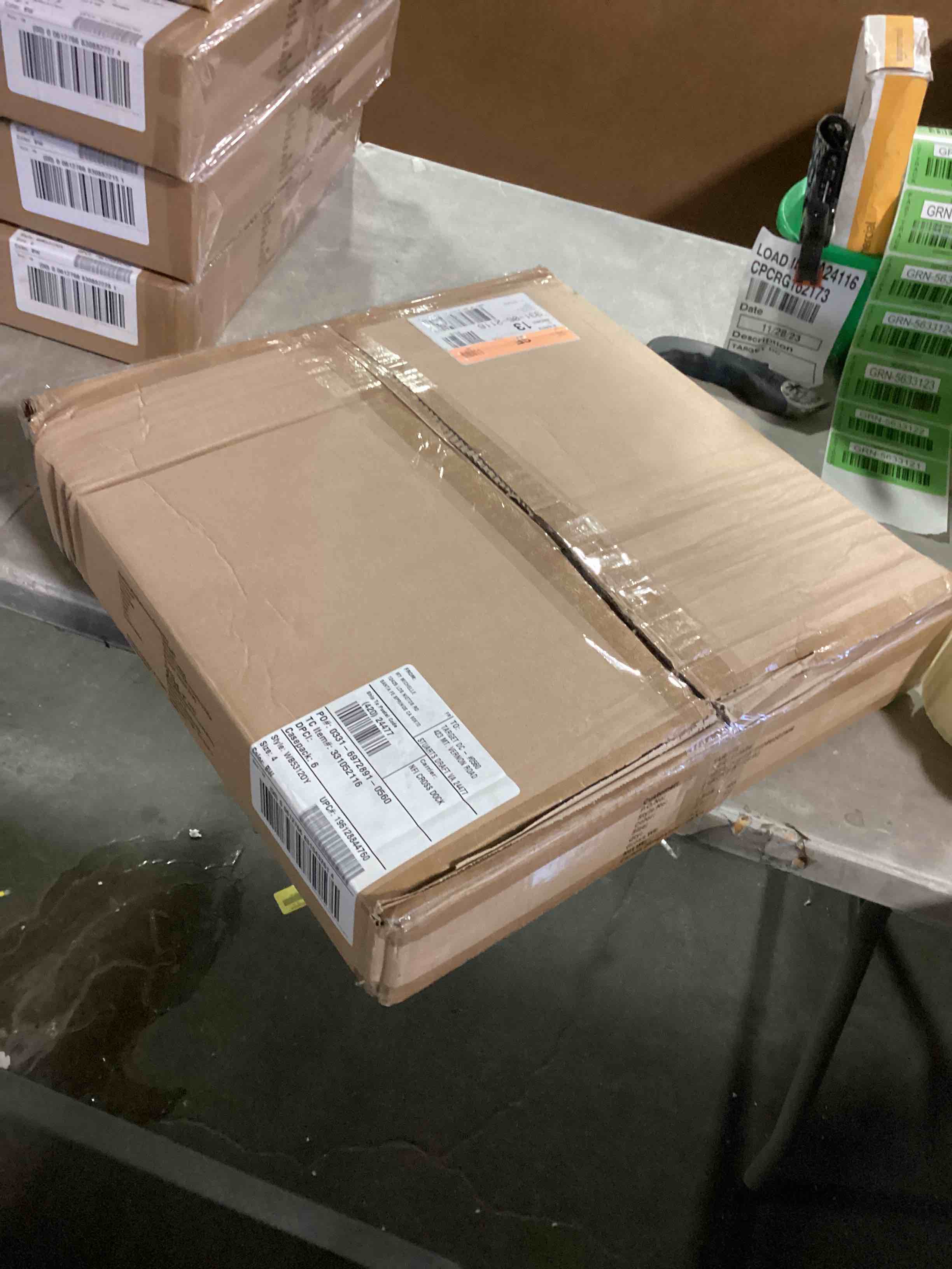 https://s3.amazonaws.com/lotting-images-prod/bidfta/_1702039405352.jpeg