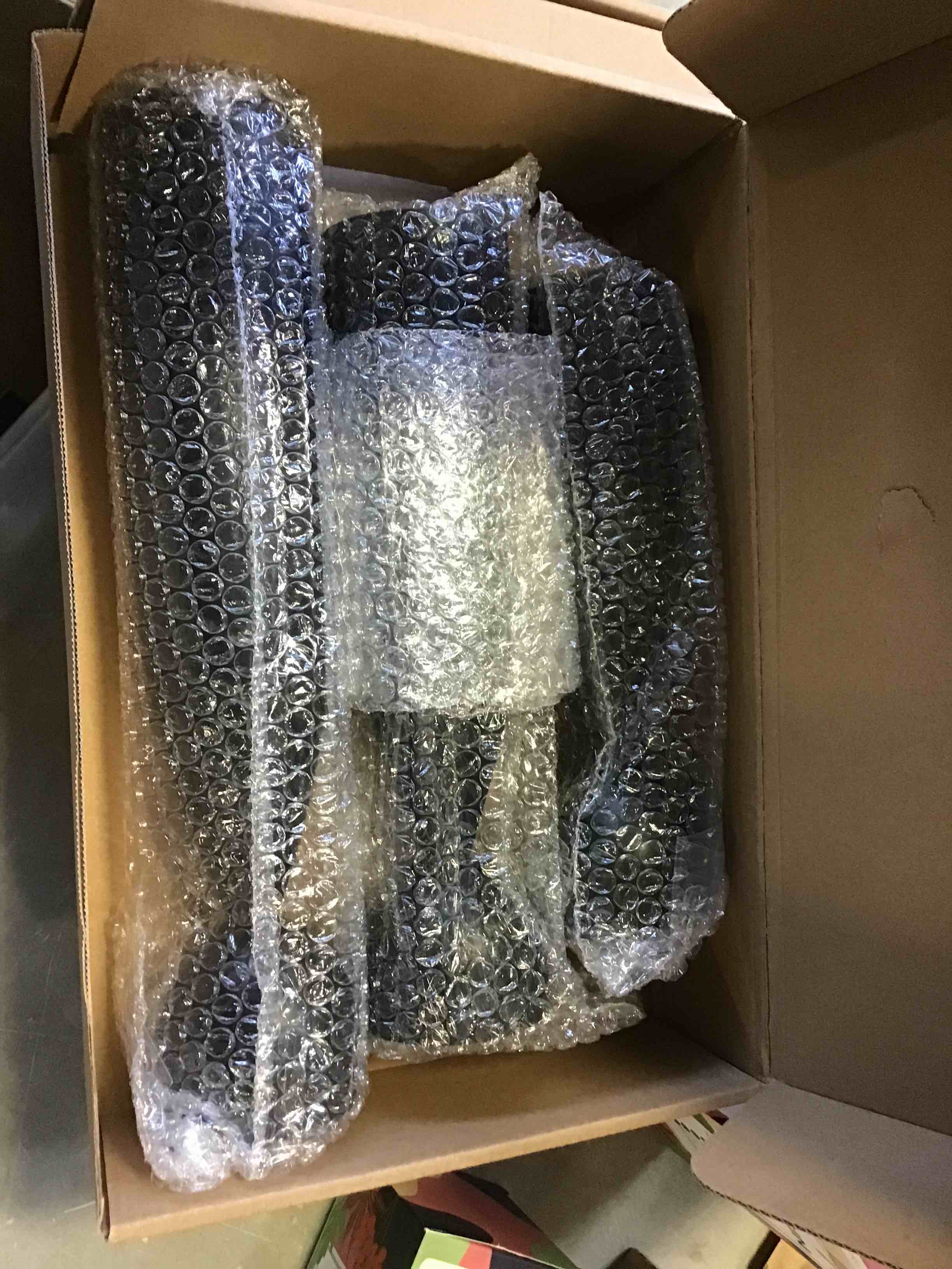 https://s3.amazonaws.com/lotting-images-prod/bidfta/_1702485332698.jpeg