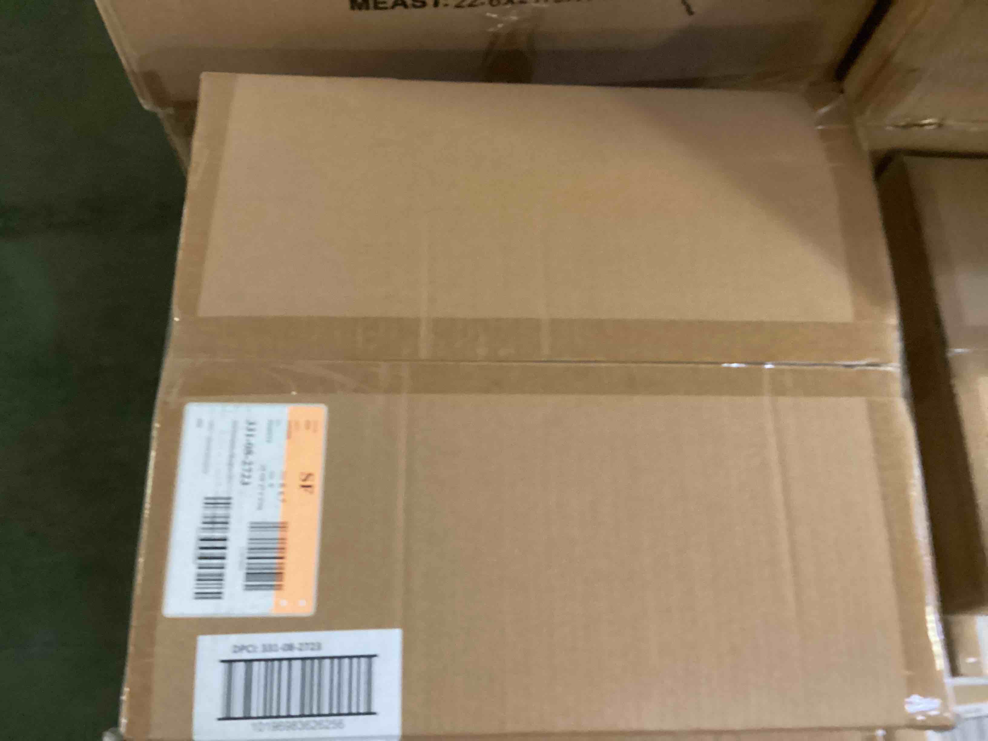 https://s3.amazonaws.com/lotting-images-prod/bidfta/_1702501638852.jpeg