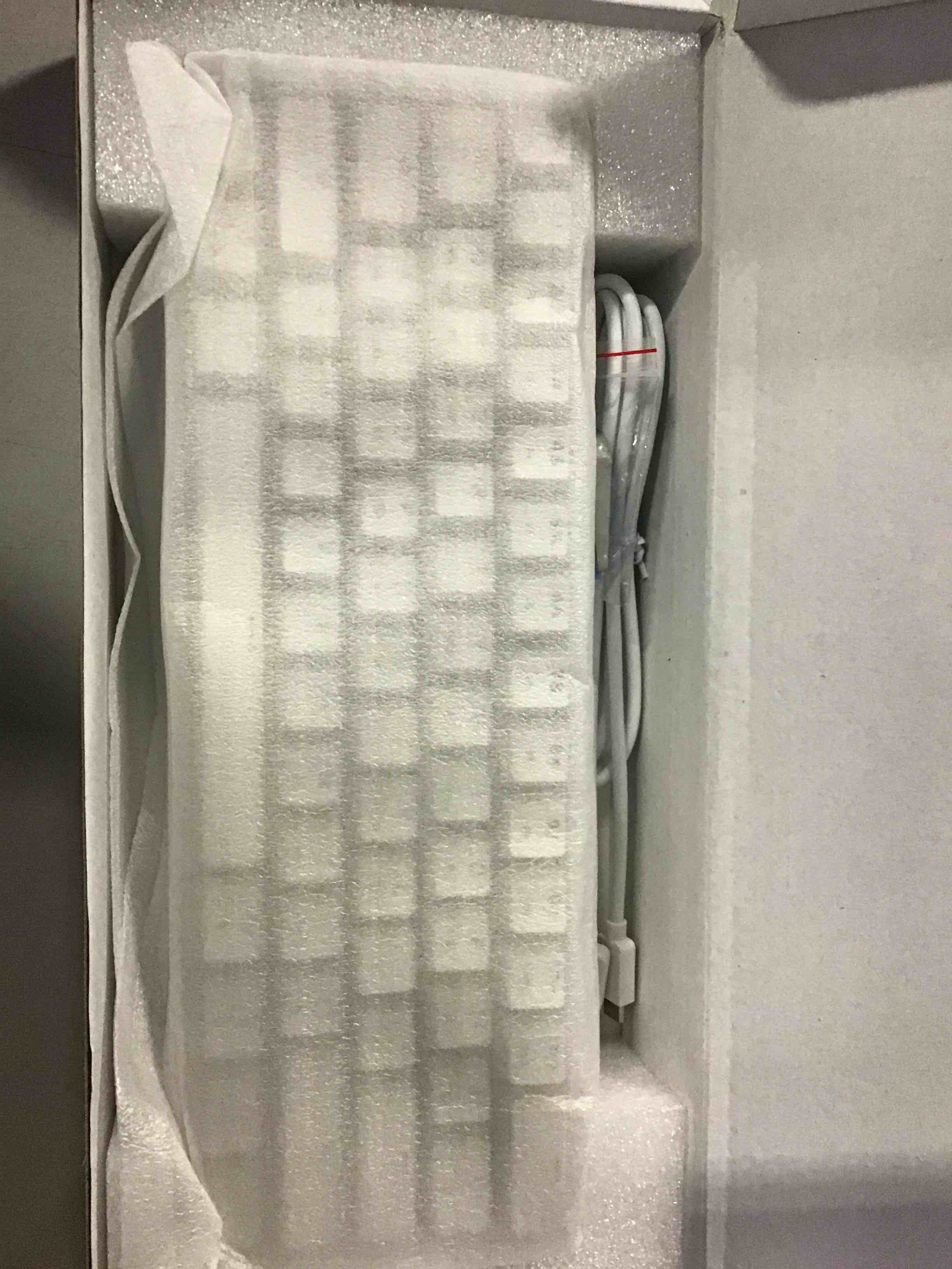 https://s3.amazonaws.com/lotting-images-prod/bidfta/_1702906605217.jpeg