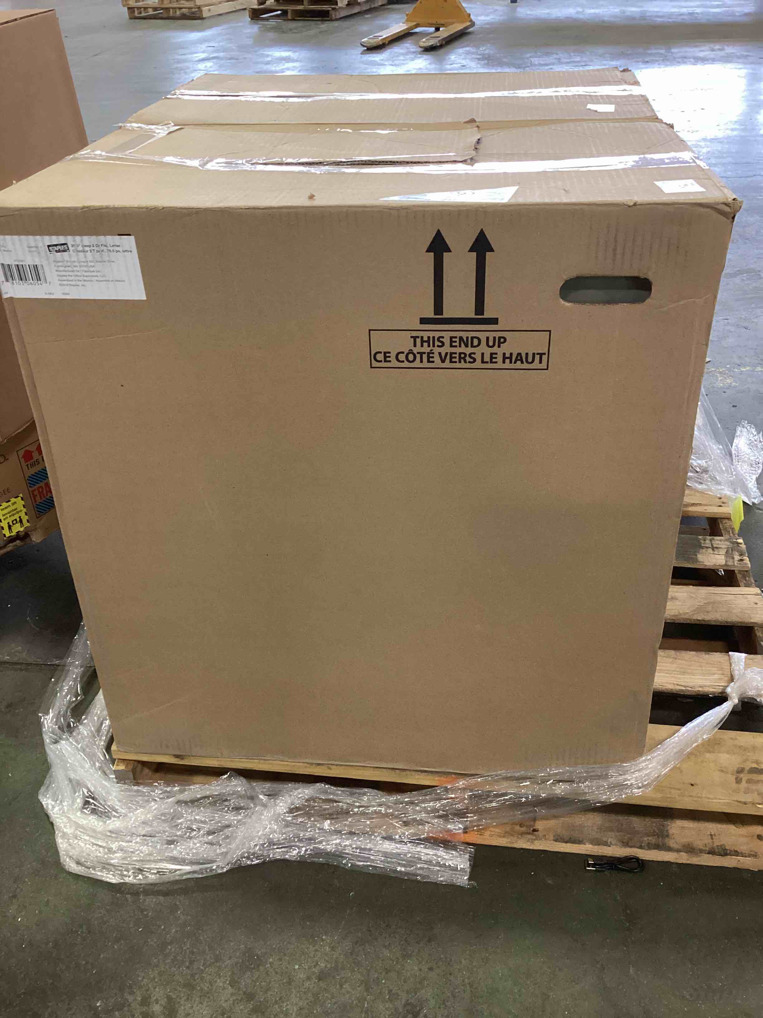 https://s3.amazonaws.com/lotting-images-prod/bidfta/_1703267653712.jpeg