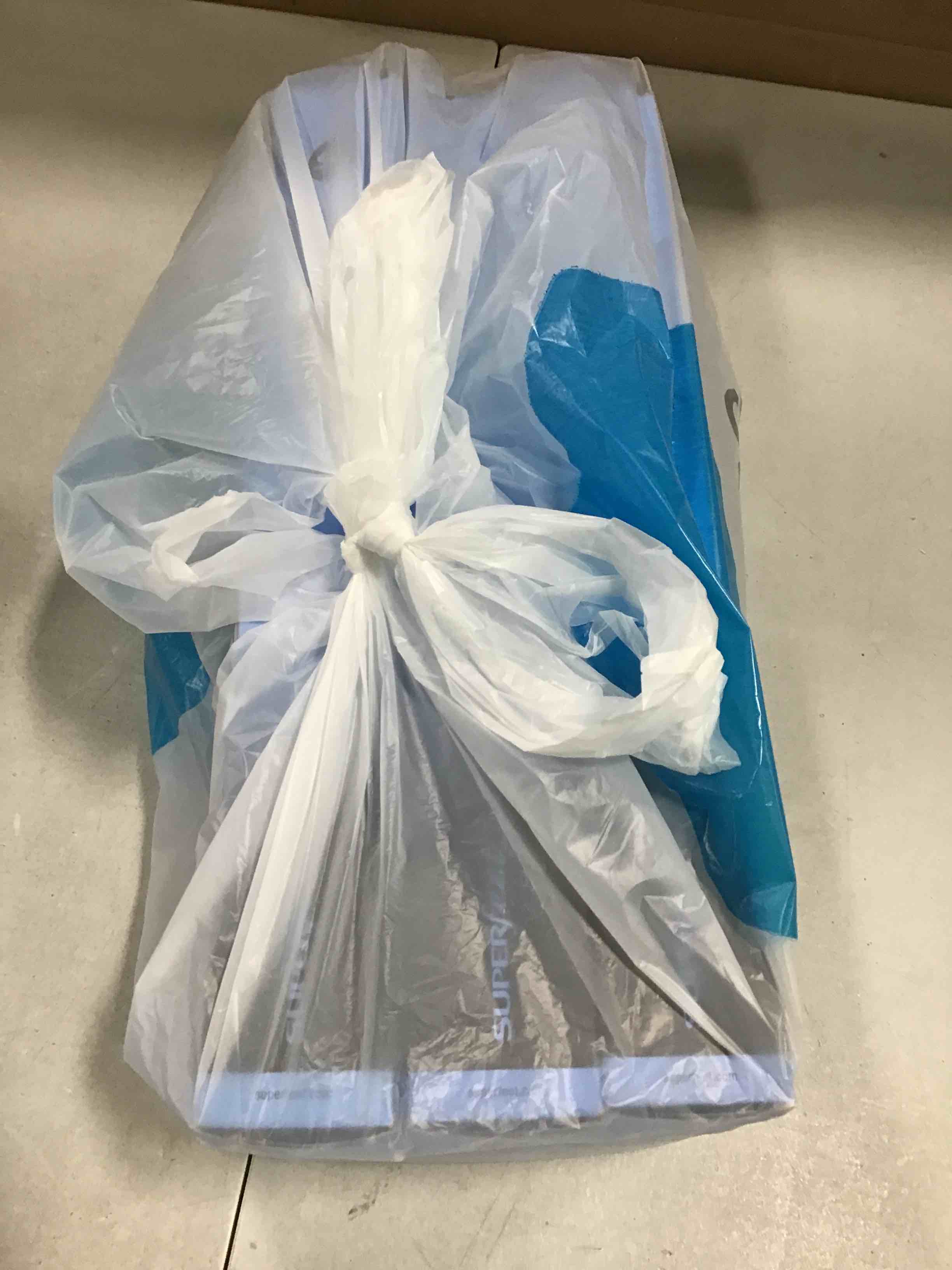 https://s3.amazonaws.com/lotting-images-prod/bidfta/_1704209586482.jpeg