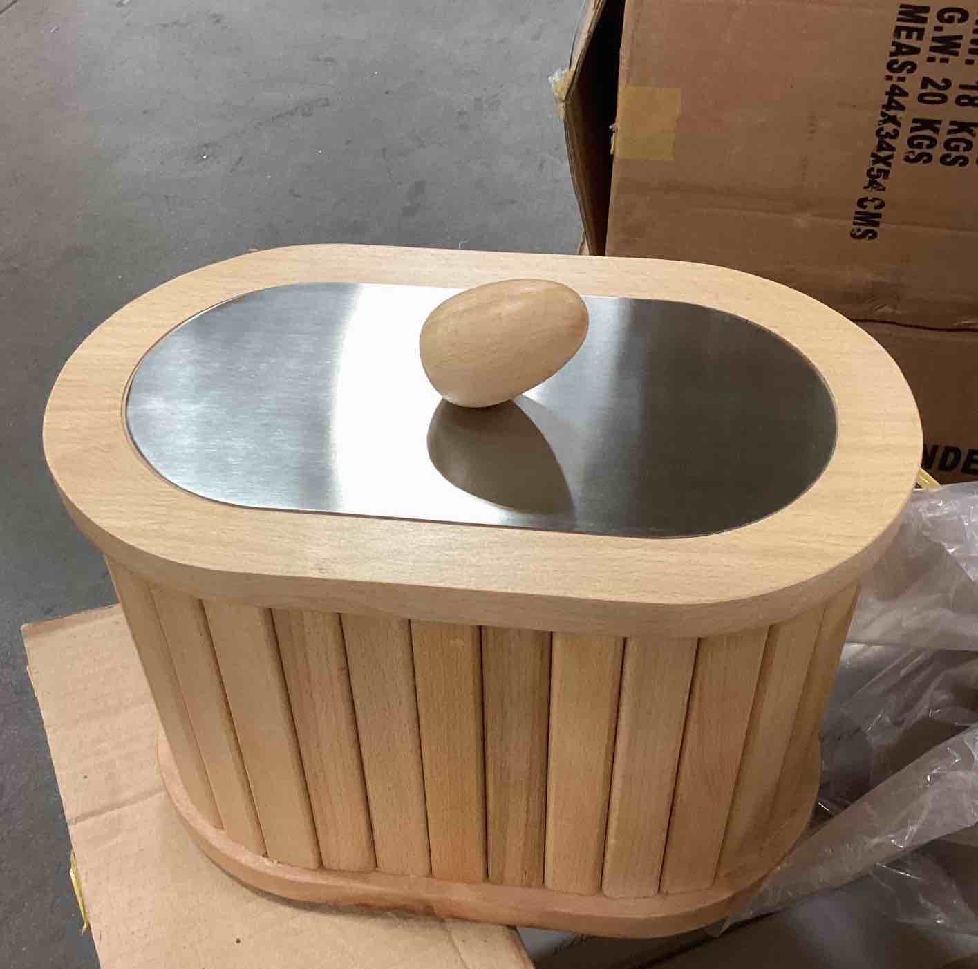 Bread case medium 
