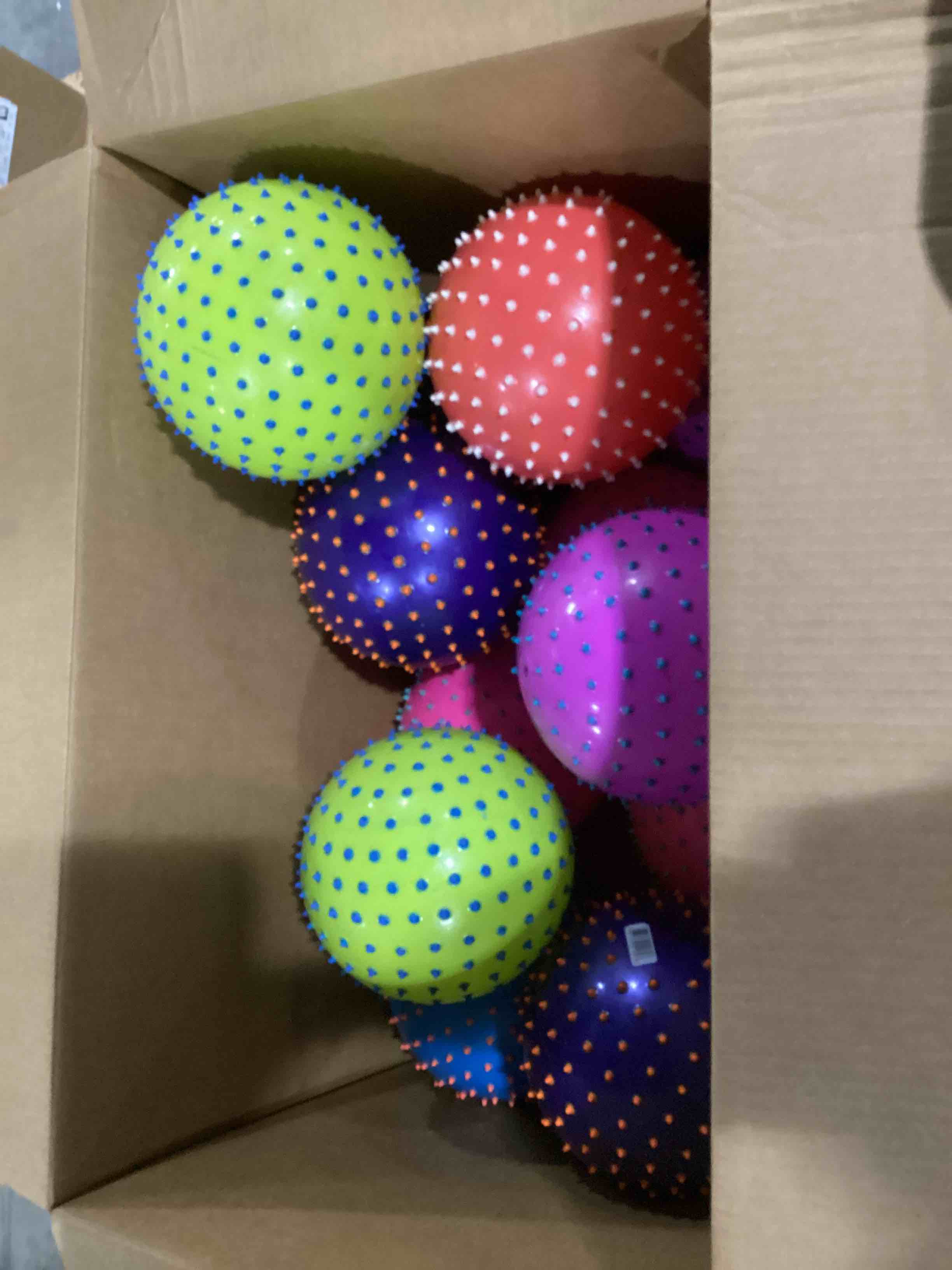 https://s3.amazonaws.com/lotting-images-prod/bidfta/_1705154315185.jpeg