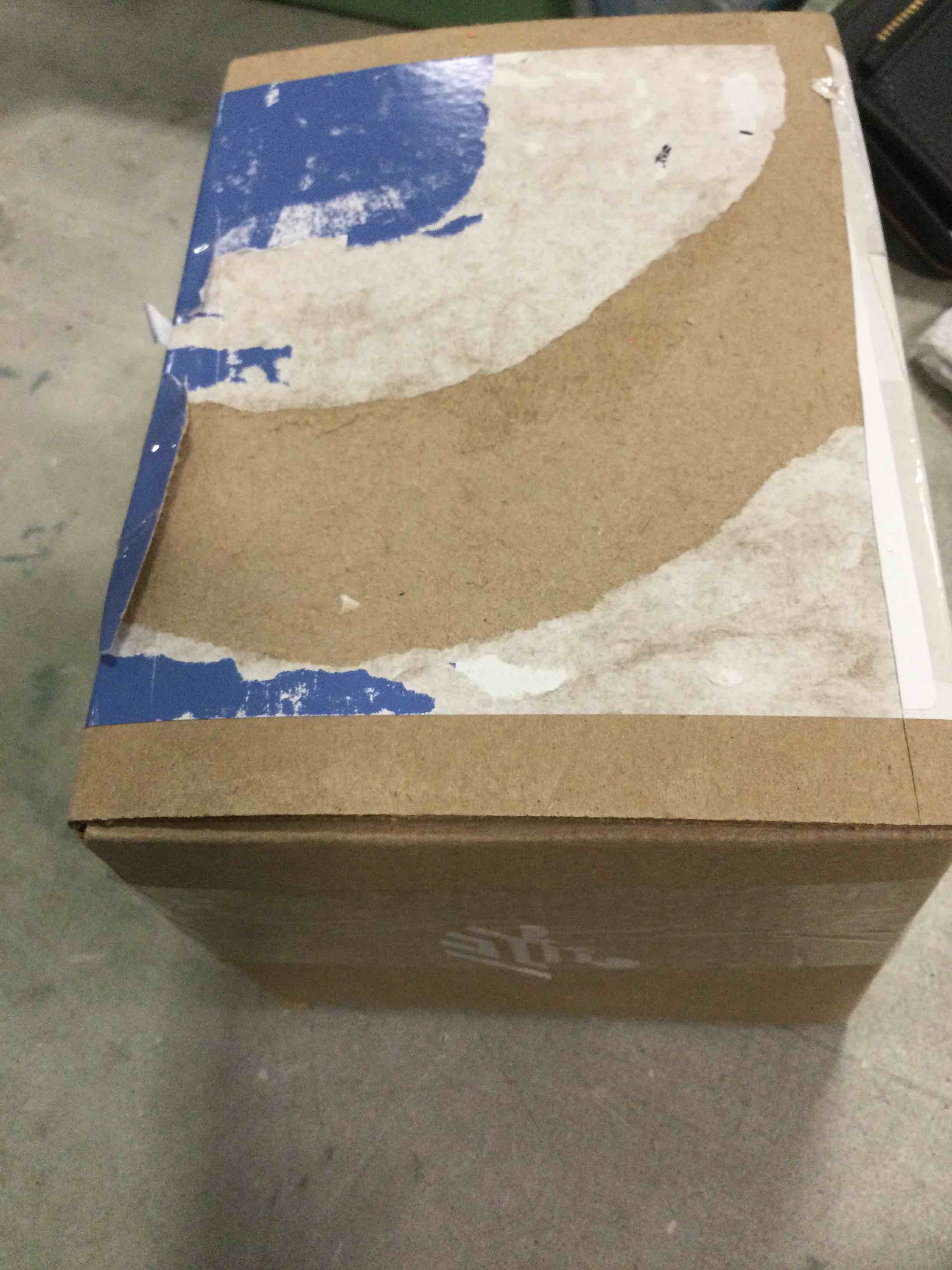 https://s3.amazonaws.com/lotting-images-prod/bidfta/_1705415030082.jpeg