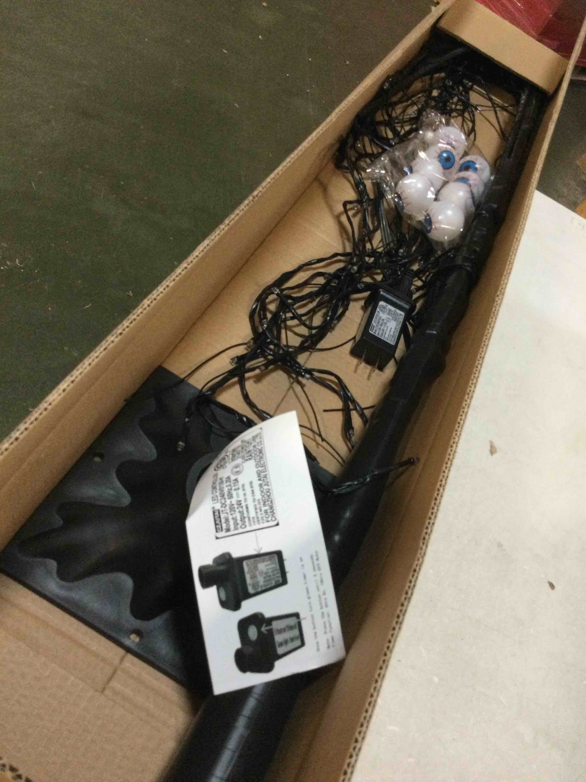https://s3.amazonaws.com/lotting-images-prod/bidfta/_1706276997553.jpeg