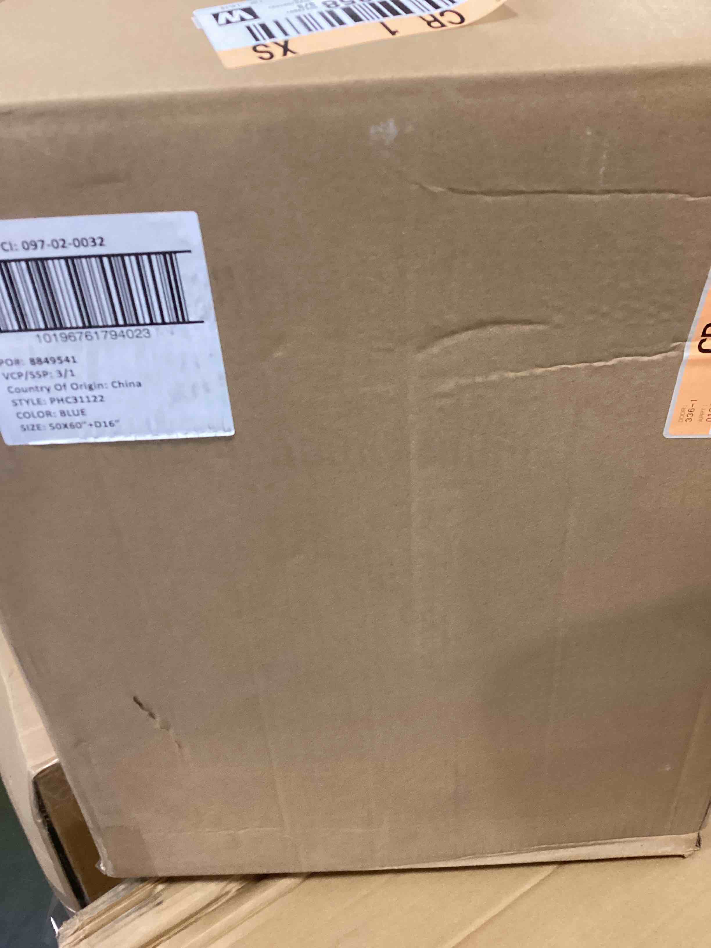 https://s3.amazonaws.com/lotting-images-prod/bidfta/_1706554028842.jpeg