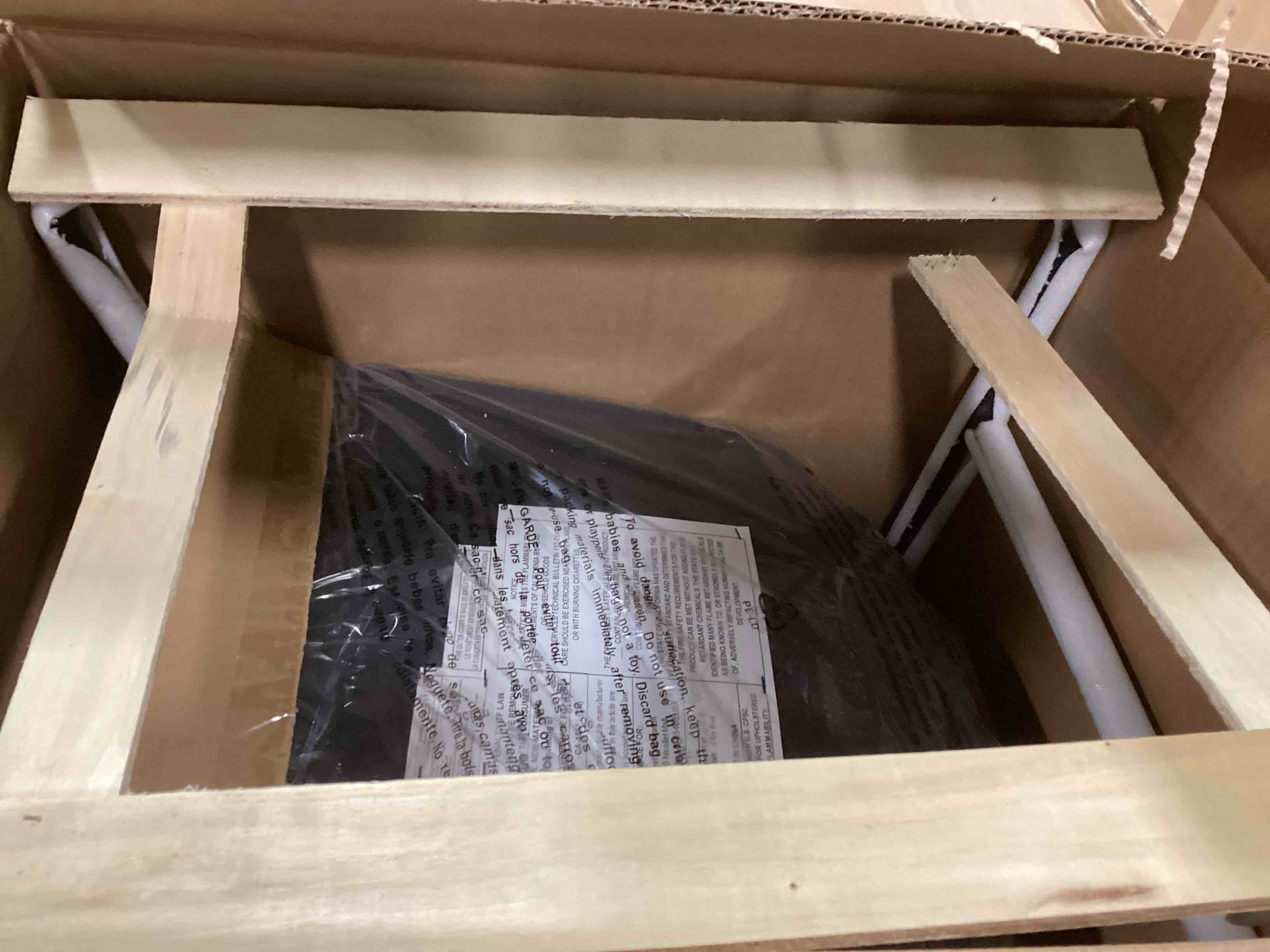 https://s3.amazonaws.com/lotting-images-prod/bidfta/_1706618706583.jpeg