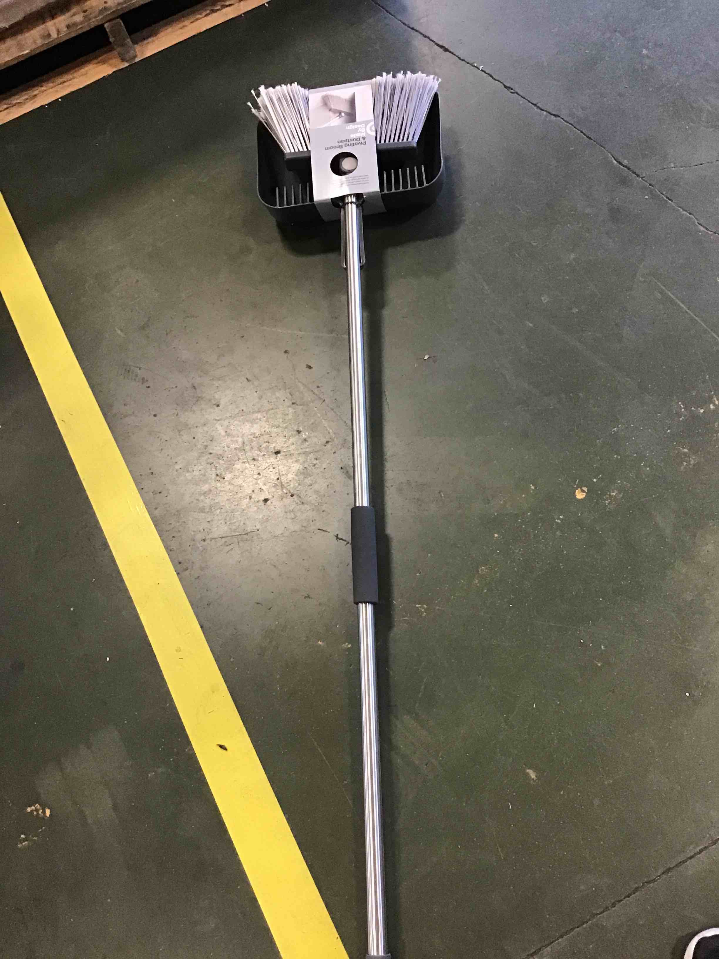 https://s3.amazonaws.com/lotting-images-prod/bidfta/_1706983083667.jpeg