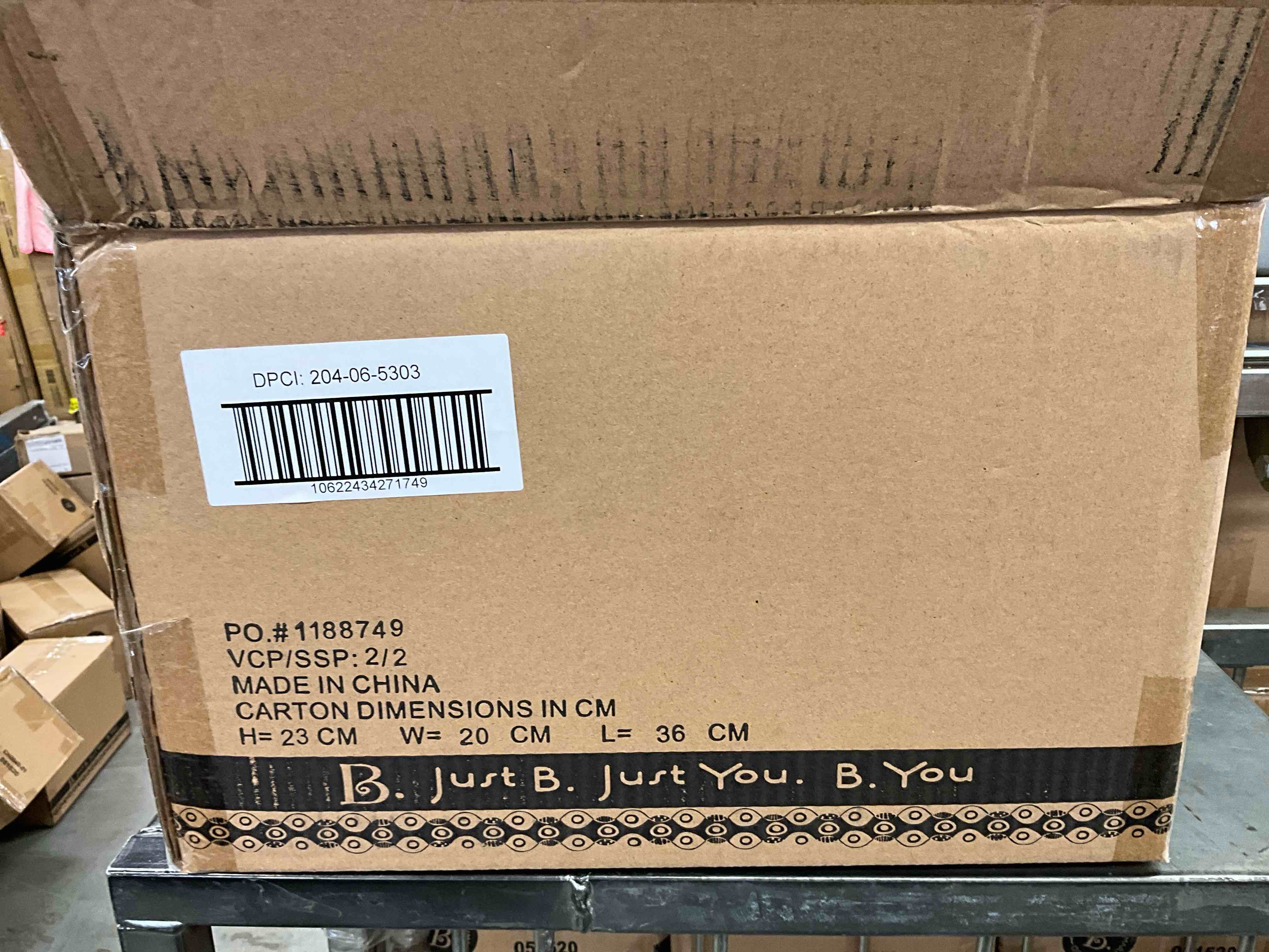 https://s3.amazonaws.com/lotting-images-prod/bidfta/_1707233625247.jpeg