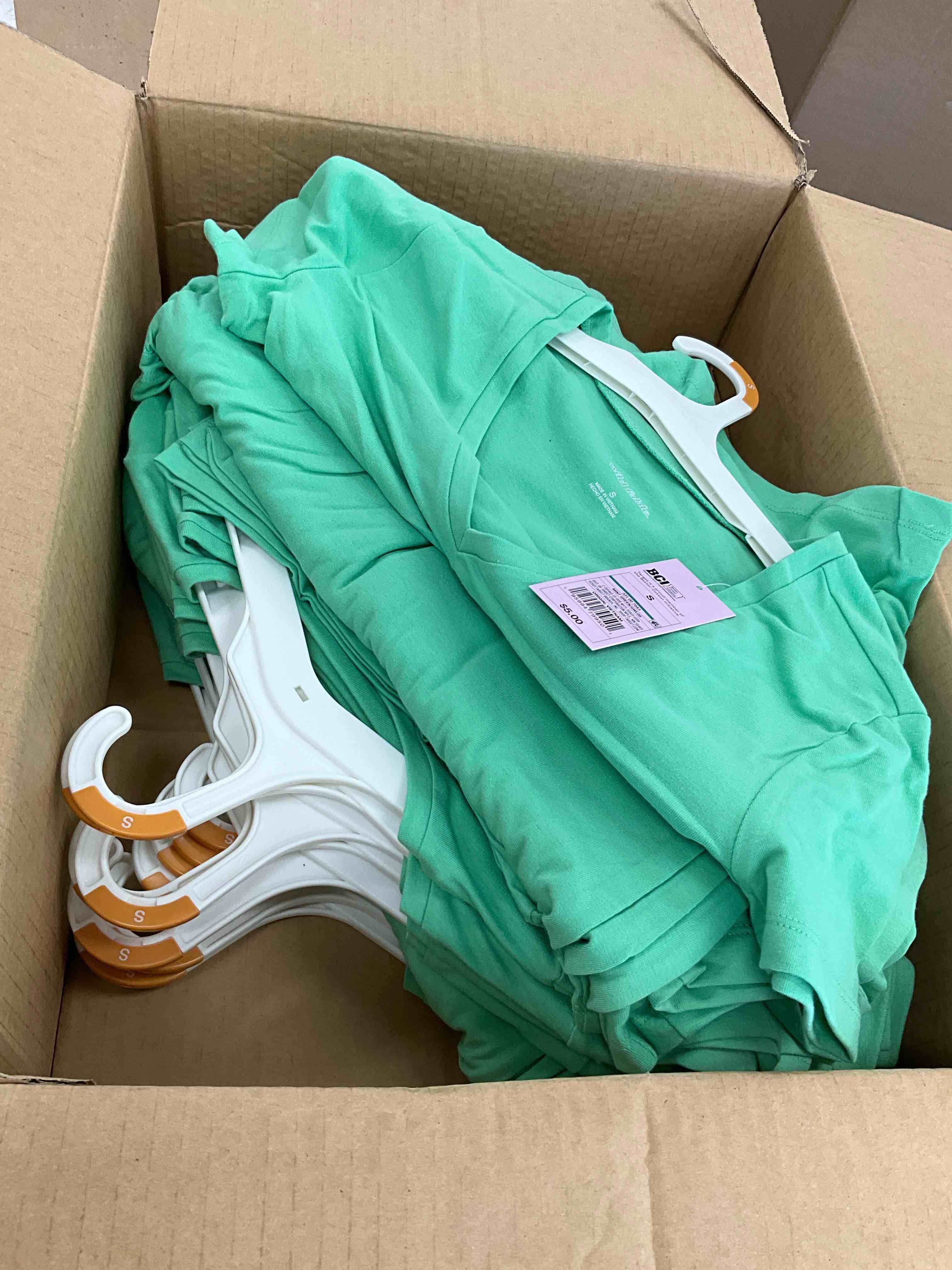 https://s3.amazonaws.com/lotting-images-prod/bidfta/_1707239963406.jpeg