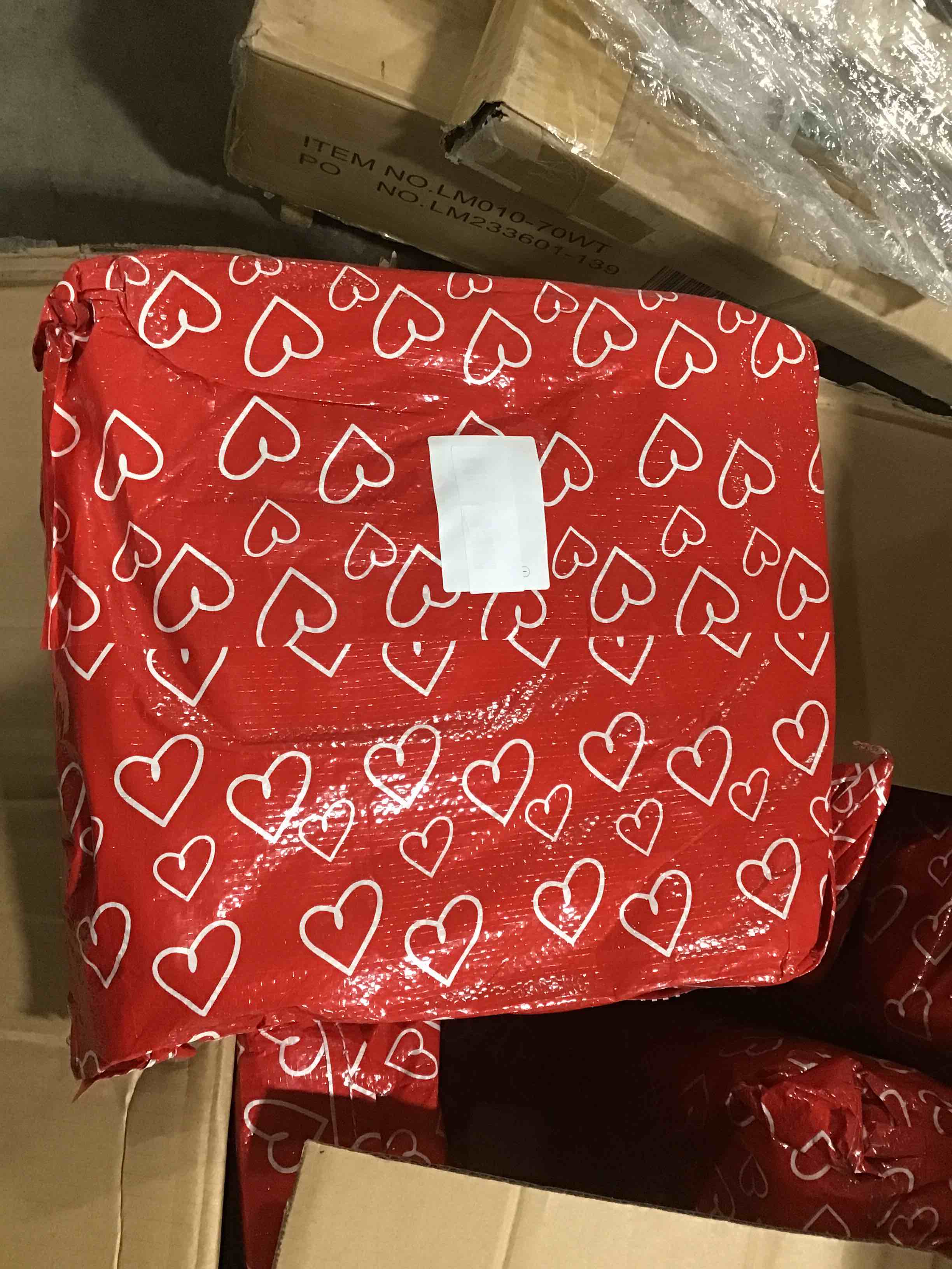 https://s3.amazonaws.com/lotting-images-prod/bidfta/_1708028211041.jpeg