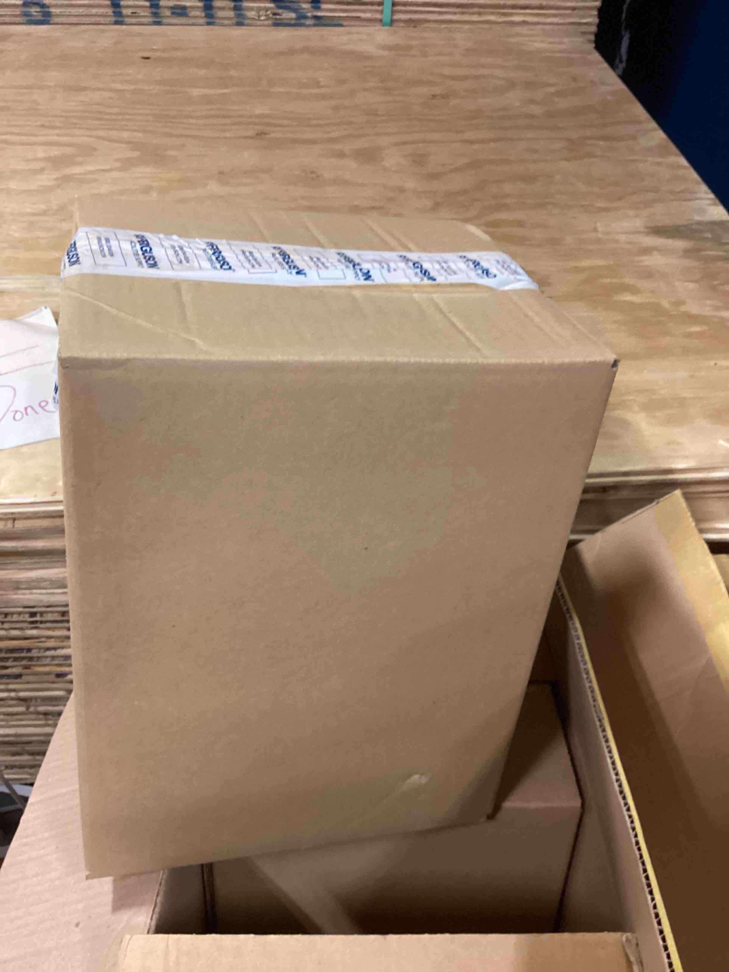 https://s3.amazonaws.com/lotting-images-prod/bidfta/_1708525777203.jpeg