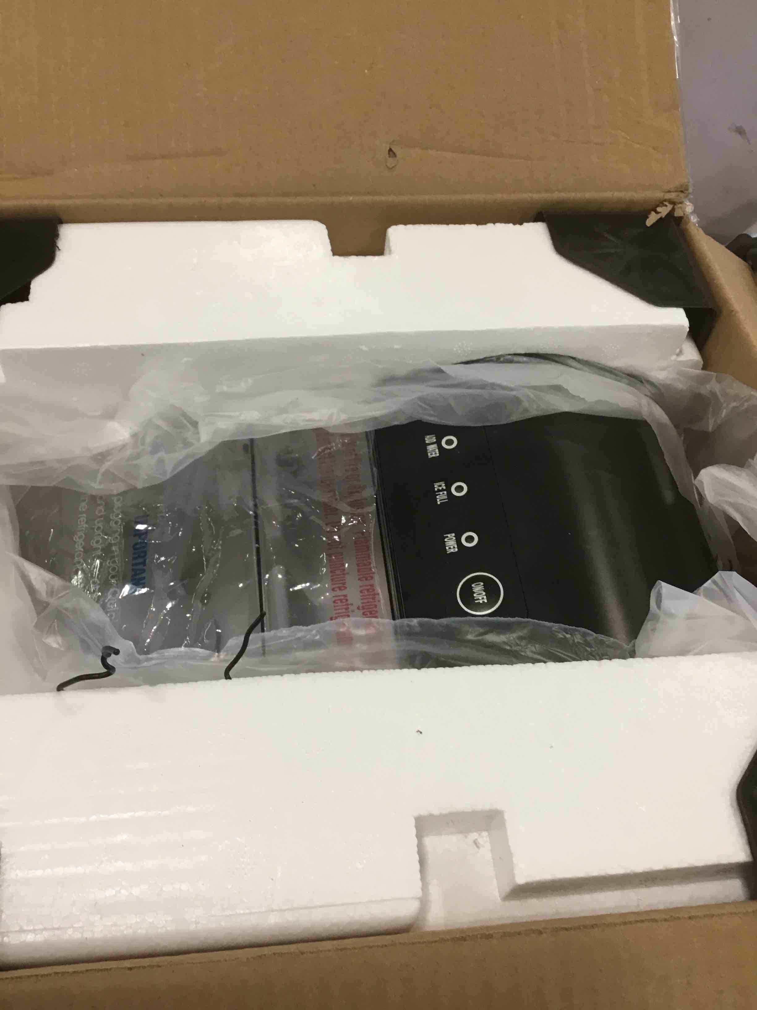 Ionchill Quick Cube Ice Machine  26lbs/24hrs Portable Countertop Bullet Cubed Ice Maker