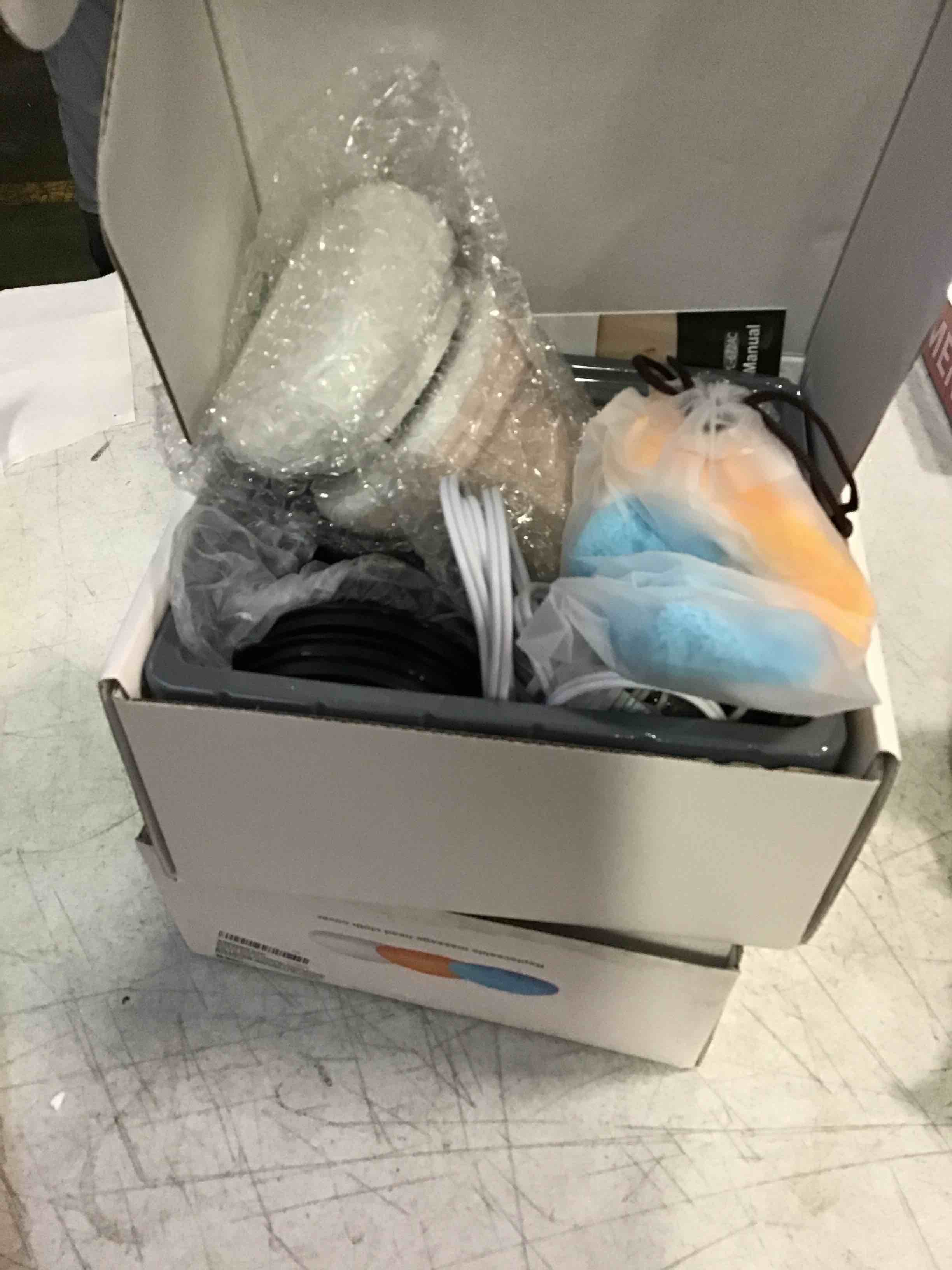 https://s3.amazonaws.com/lotting-images-prod/bidfta/_1709668195767.jpeg