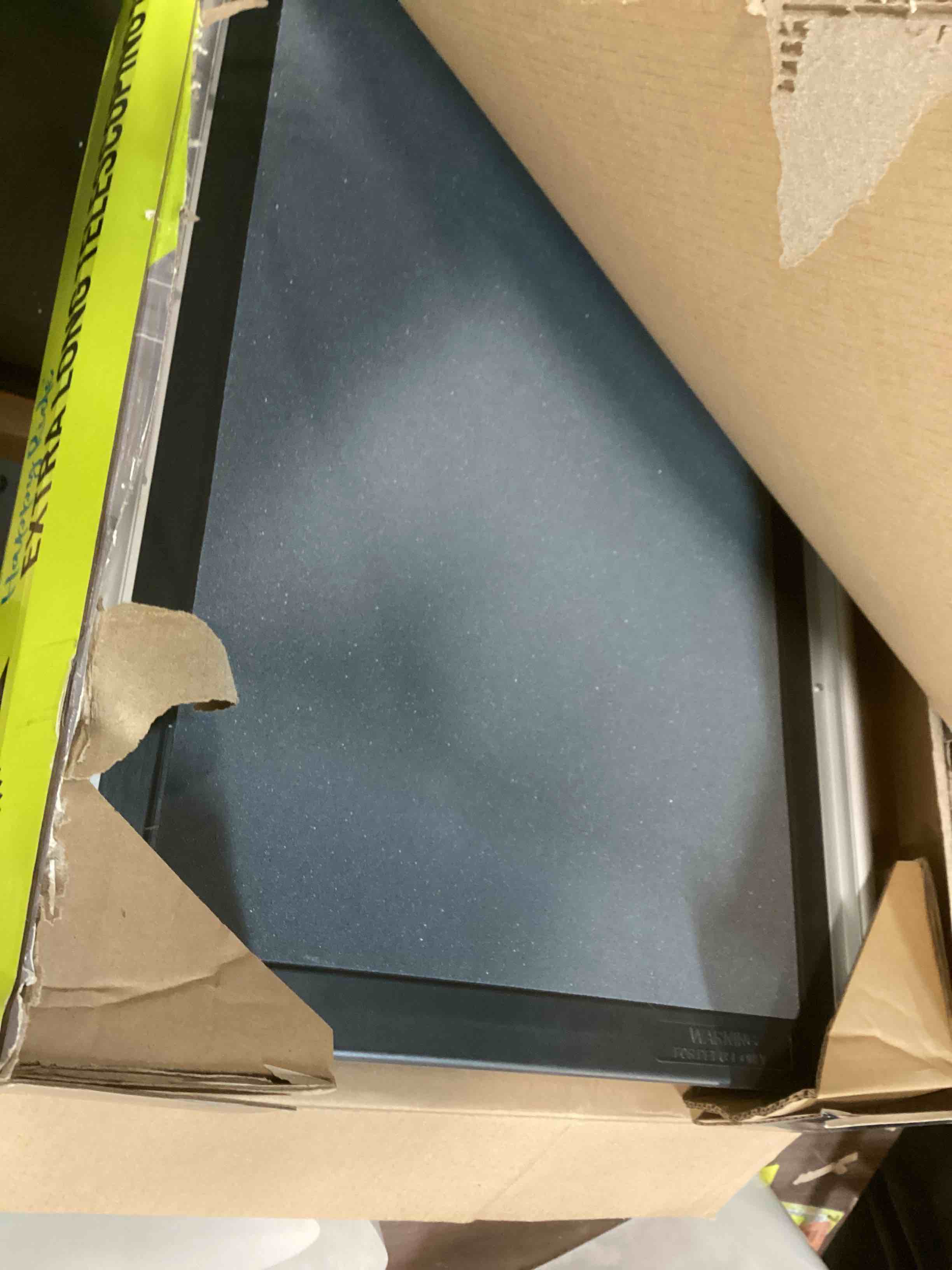 https://s3.amazonaws.com/lotting-images-prod/bidfta/_1709902973037.jpeg