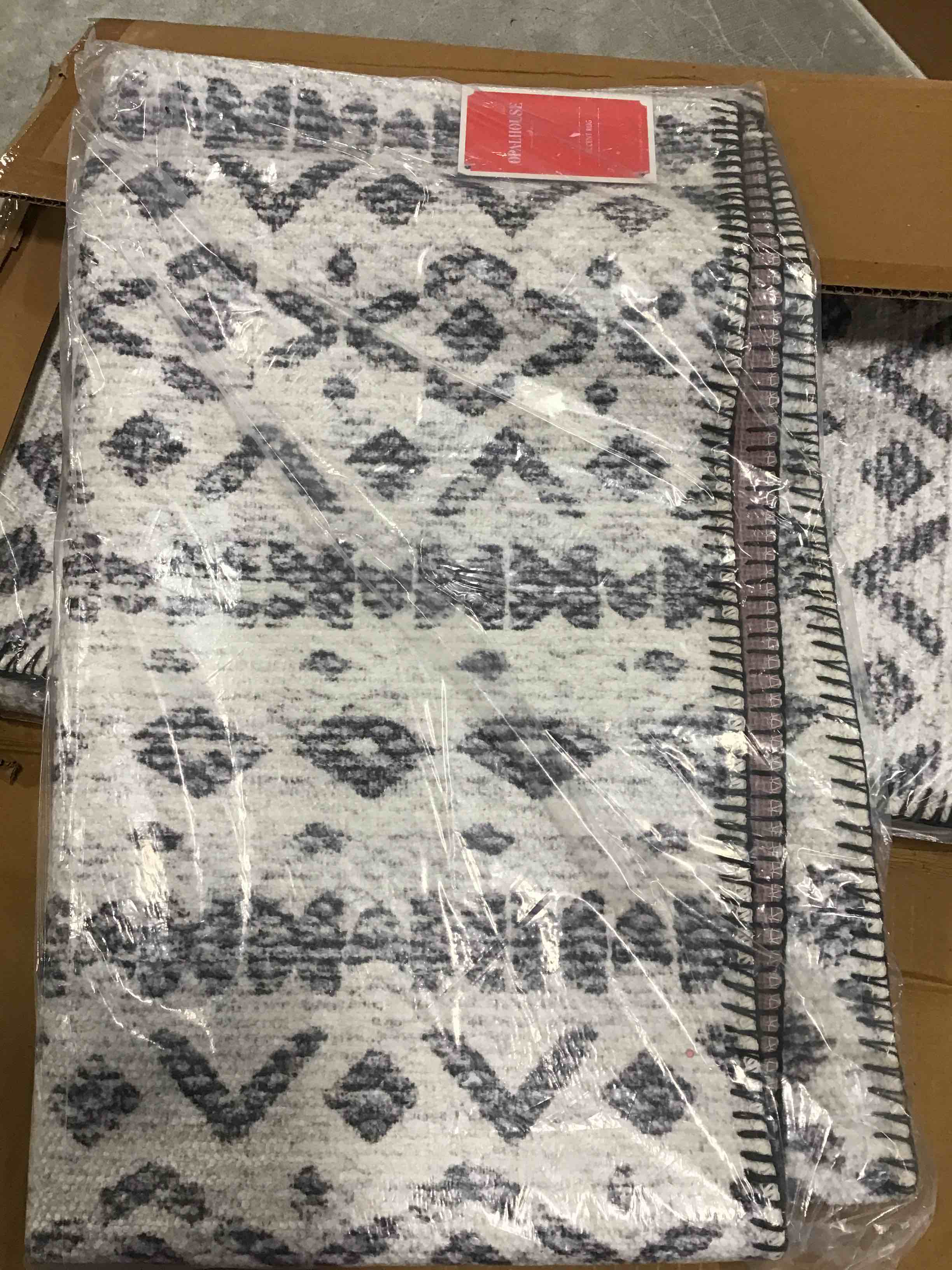 https://s3.amazonaws.com/lotting-images-prod/bidfta/_1709905234626.jpeg