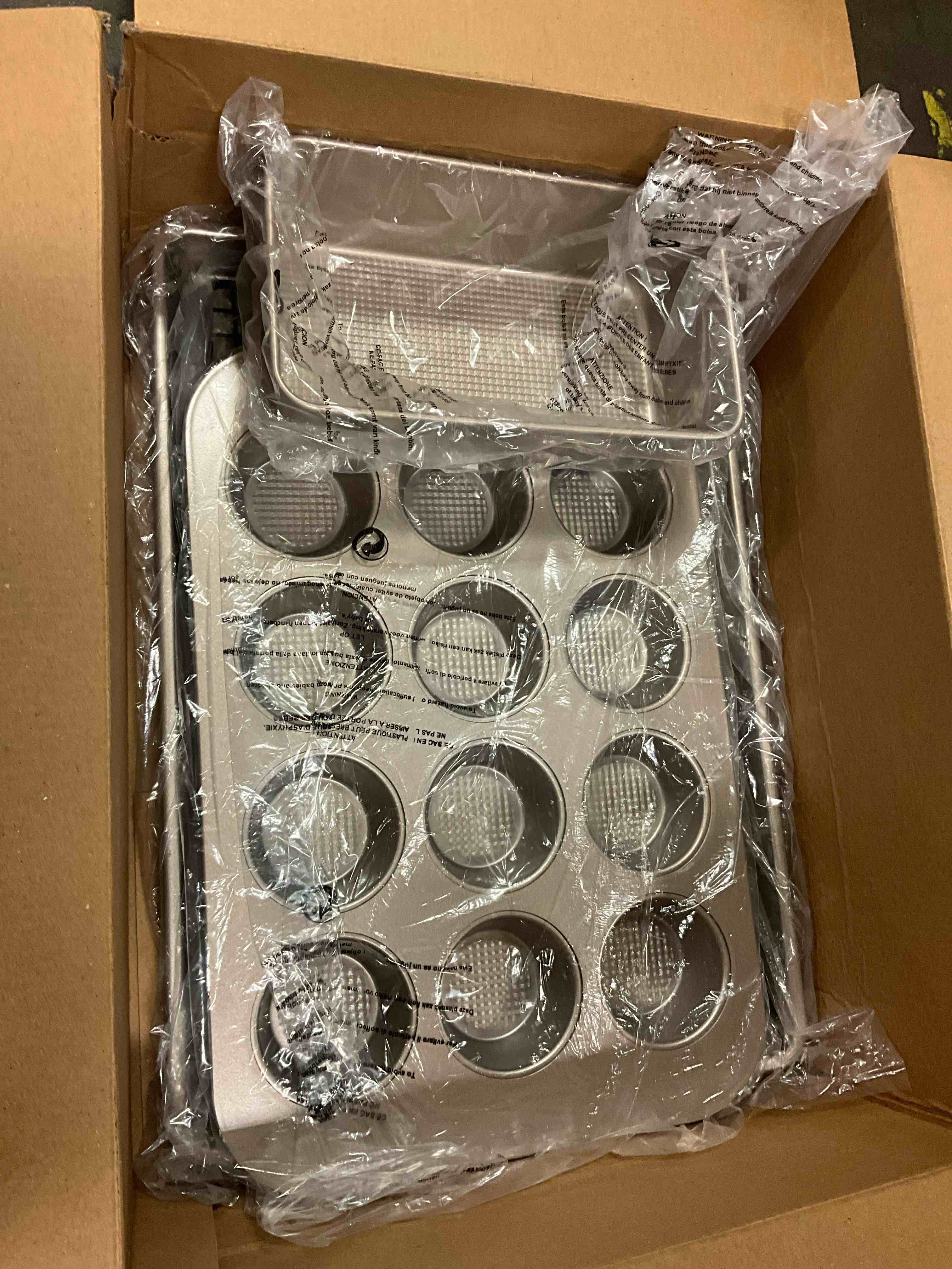 https://s3.amazonaws.com/lotting-images-prod/bidfta/_1710194508635.jpeg