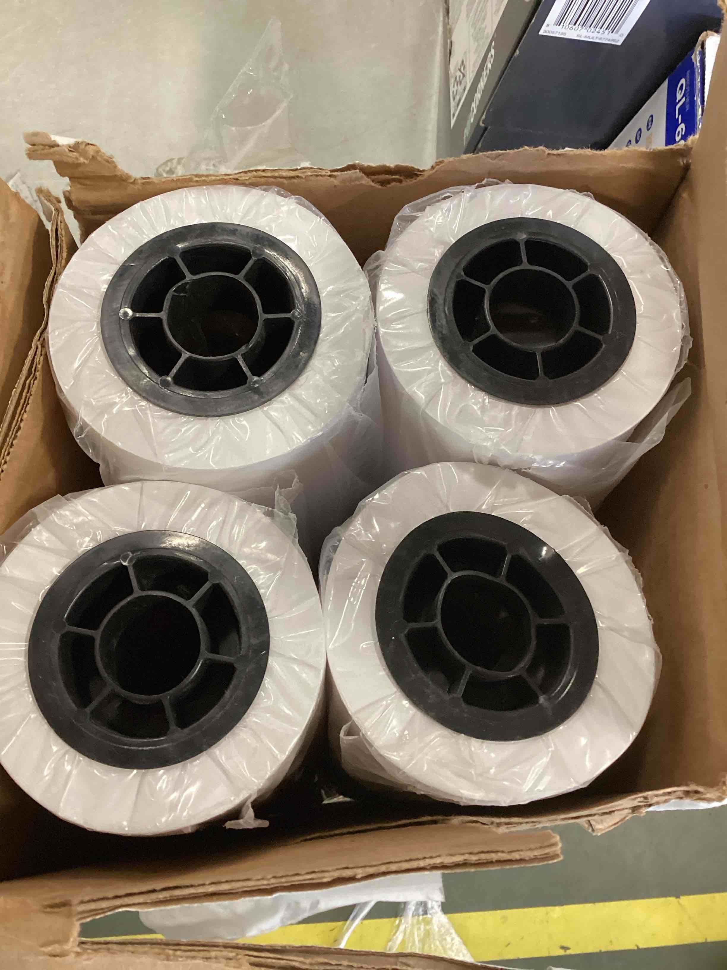 https://s3.amazonaws.com/lotting-images-prod/bidfta/_1710774665344.jpeg