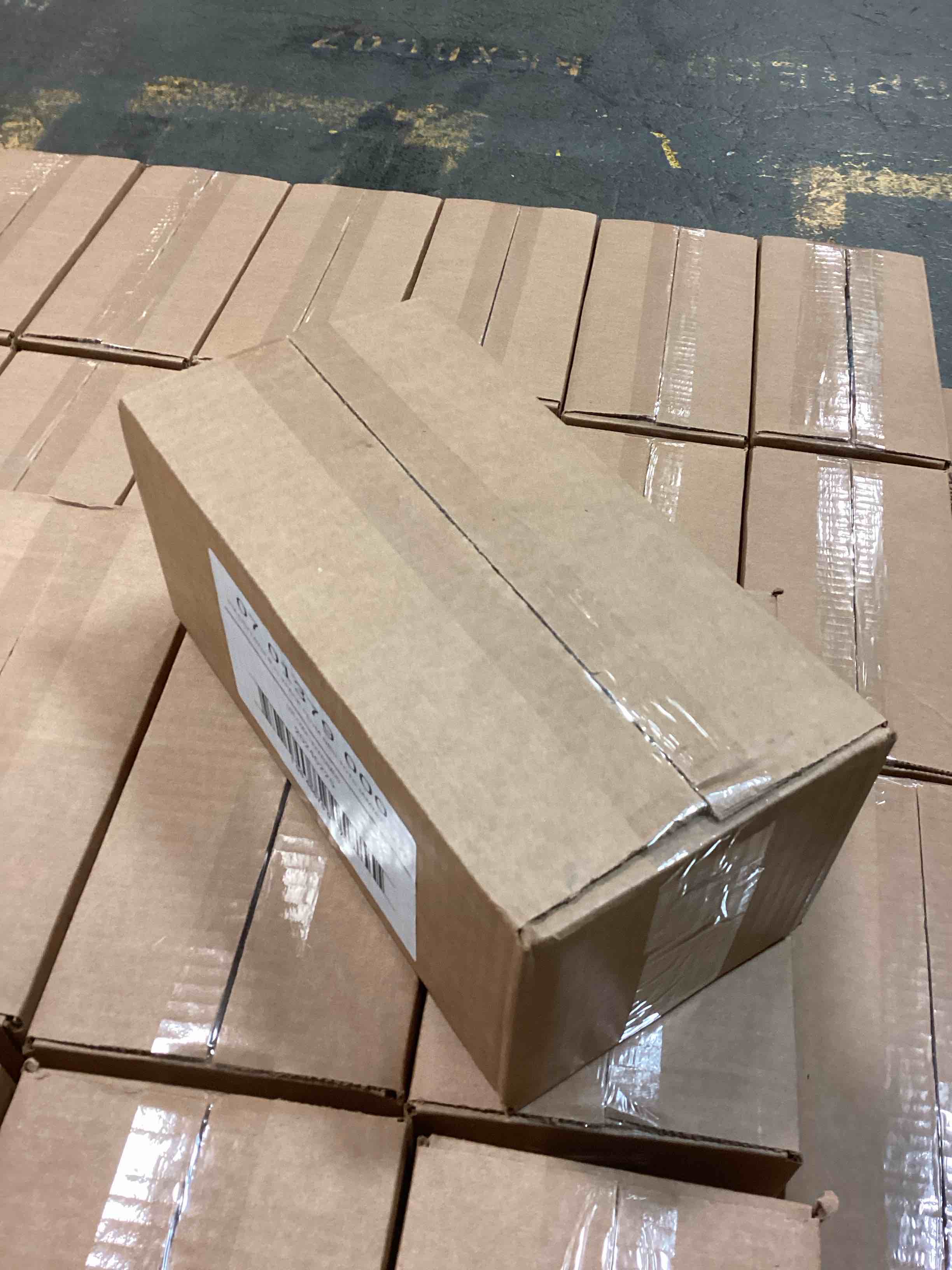 https://s3.amazonaws.com/lotting-images-prod/bidfta/_1711052634680.jpeg