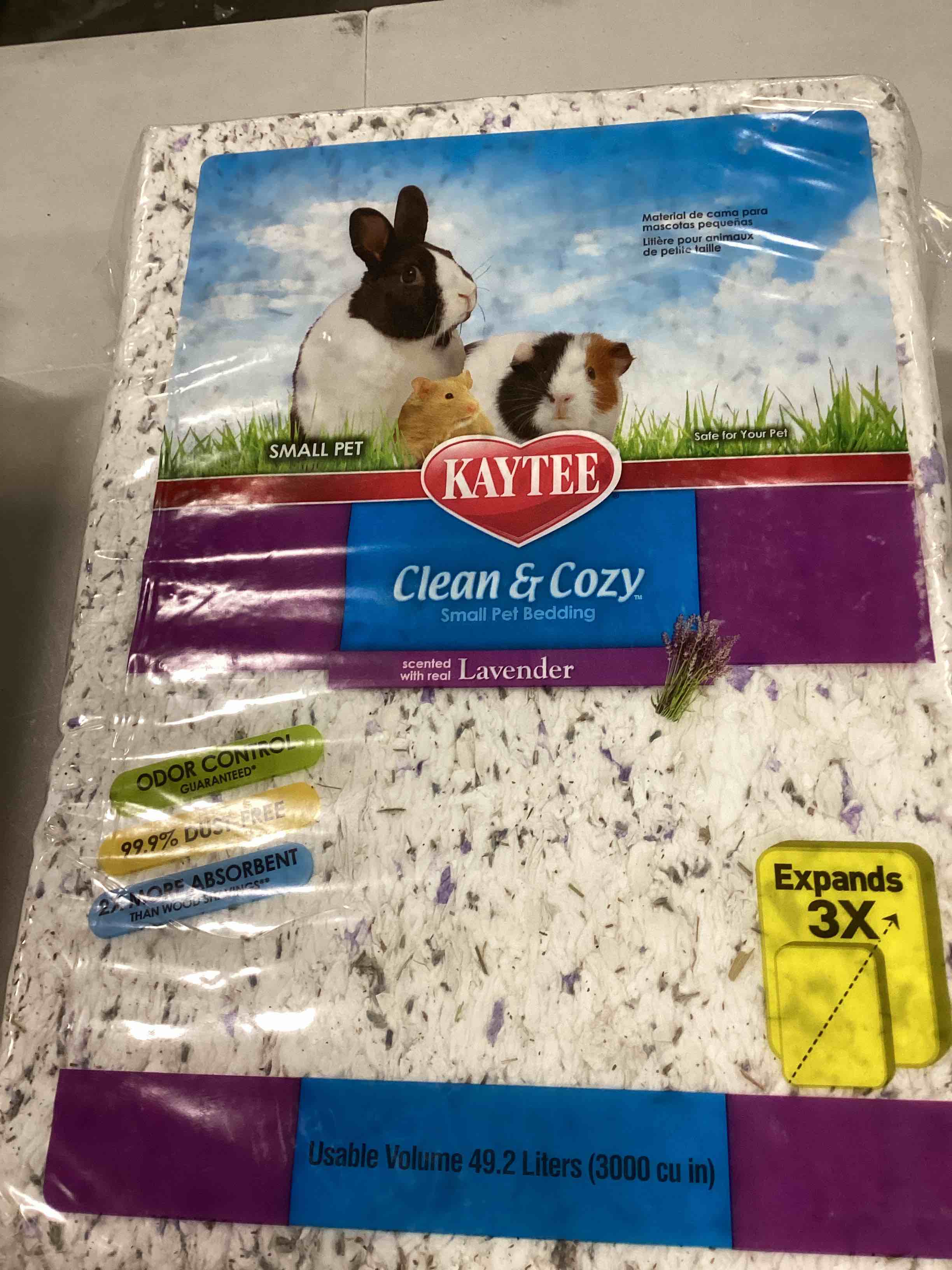 Kaytee Clean & Cozy Lavender Small Animal Pet Bedding 49.2 Liters
