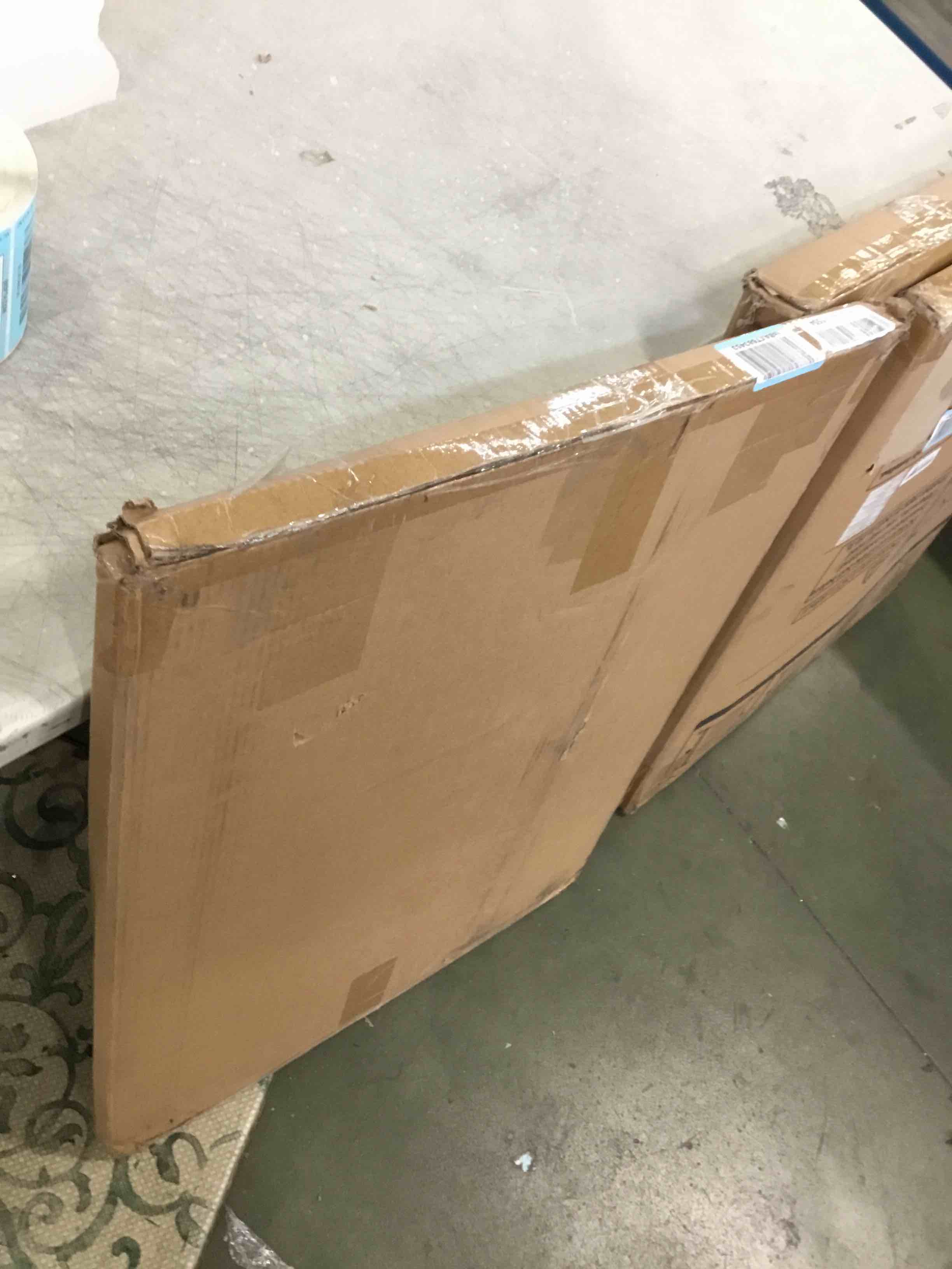 https://s3.amazonaws.com/lotting-images-prod/bidfta/_1711396015415.jpeg