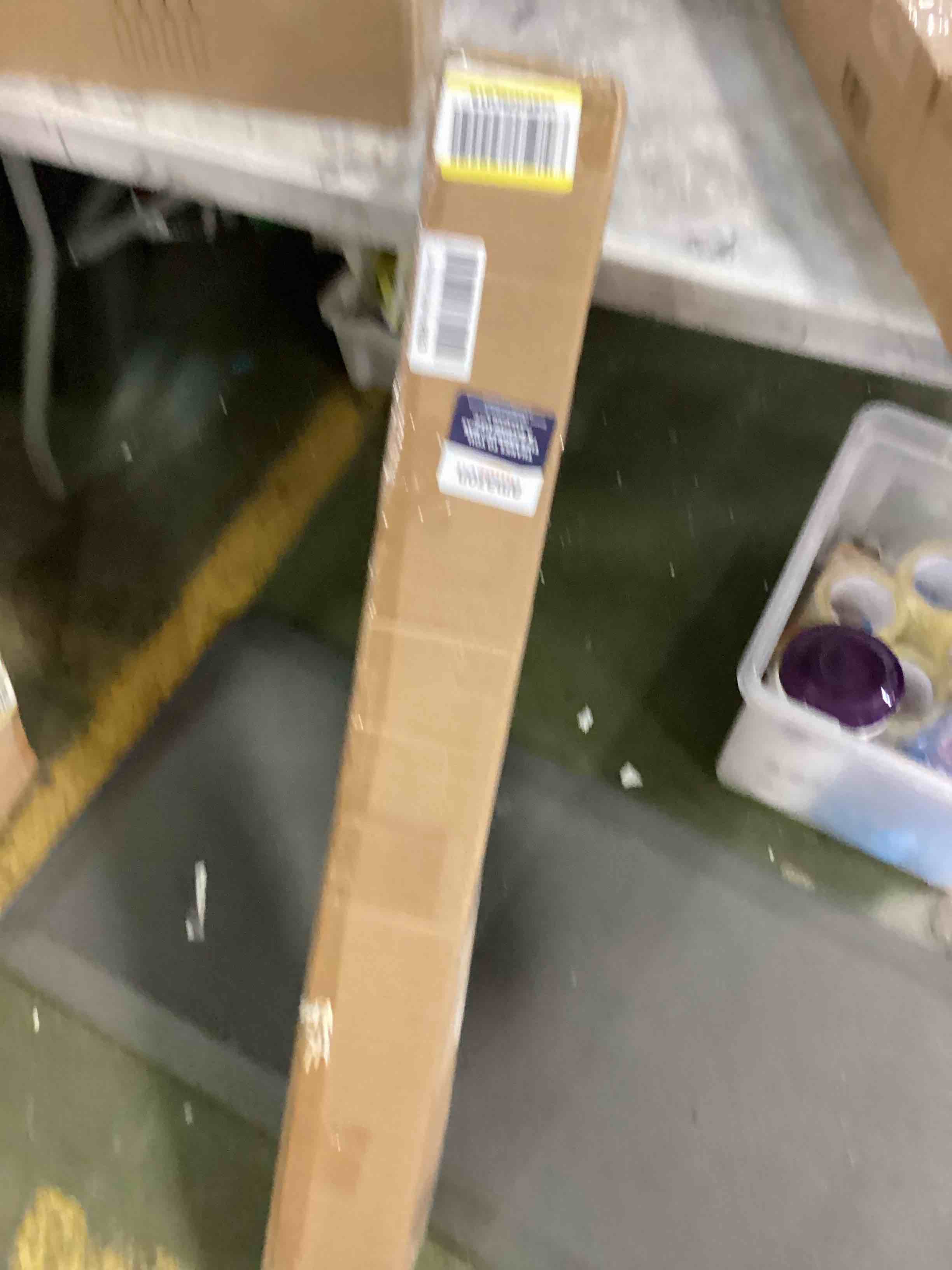 https://s3.amazonaws.com/lotting-images-prod/bidfta/_1711480024856.jpeg
