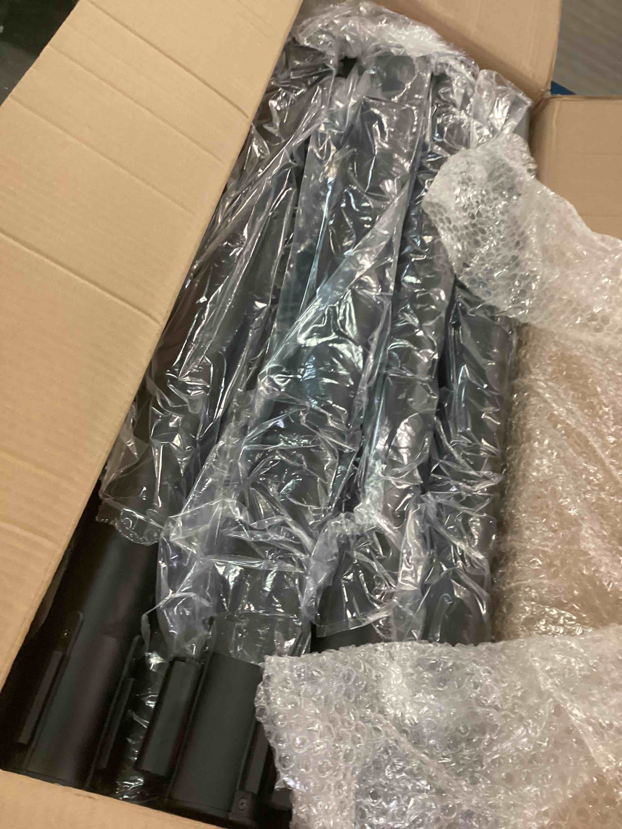 https://s3.amazonaws.com/lotting-images-prod/bidfta/_1711483441303.jpeg