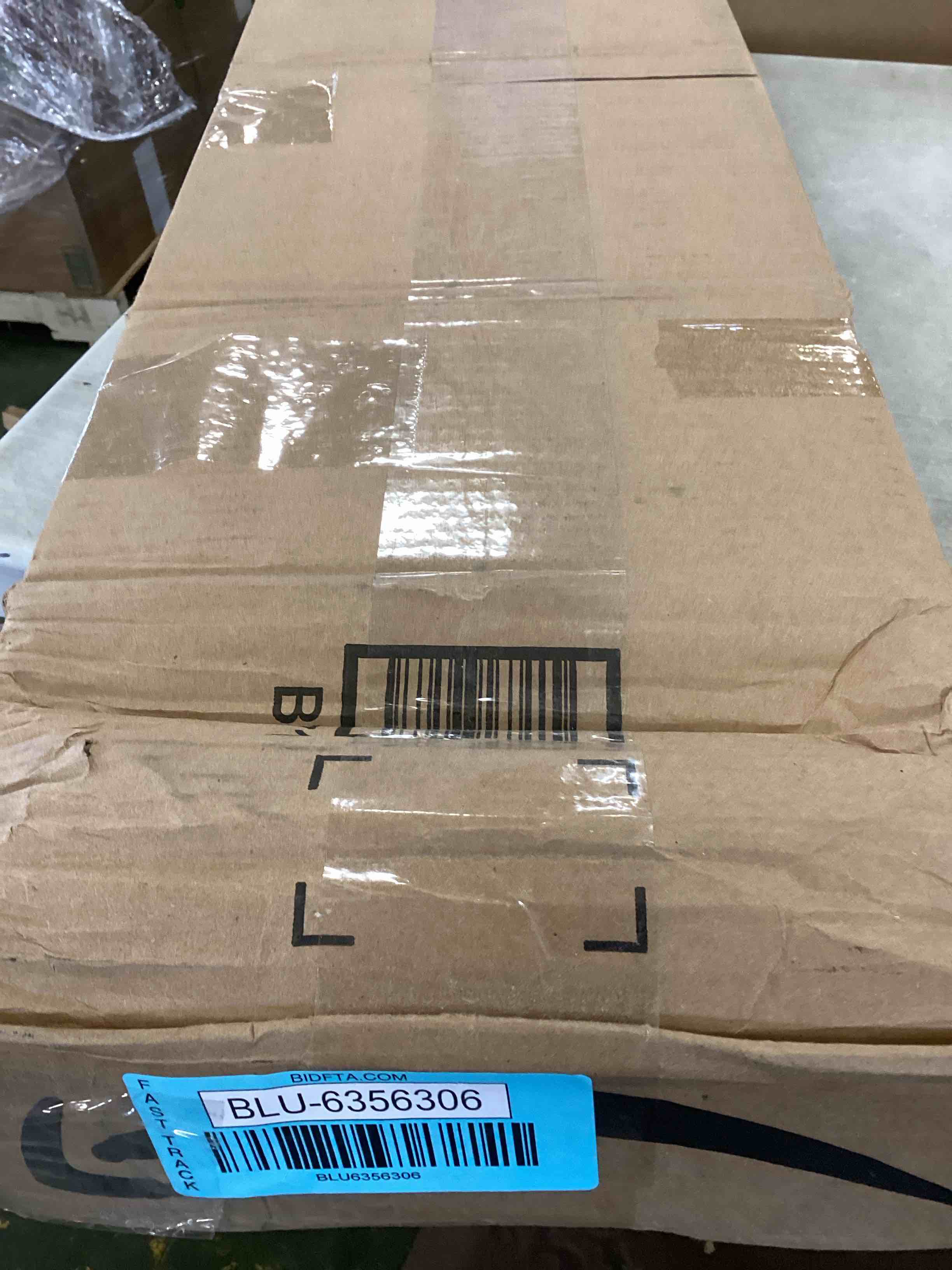 https://s3.amazonaws.com/lotting-images-prod/bidfta/_1711570278304.jpeg