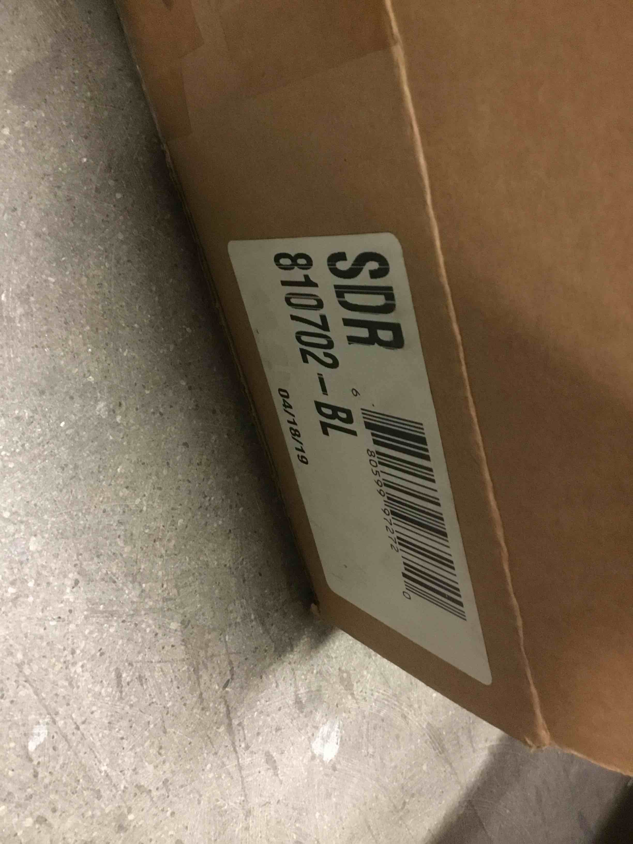 https://s3.amazonaws.com/lotting-images-prod/bidfta/_1711638113699.jpeg