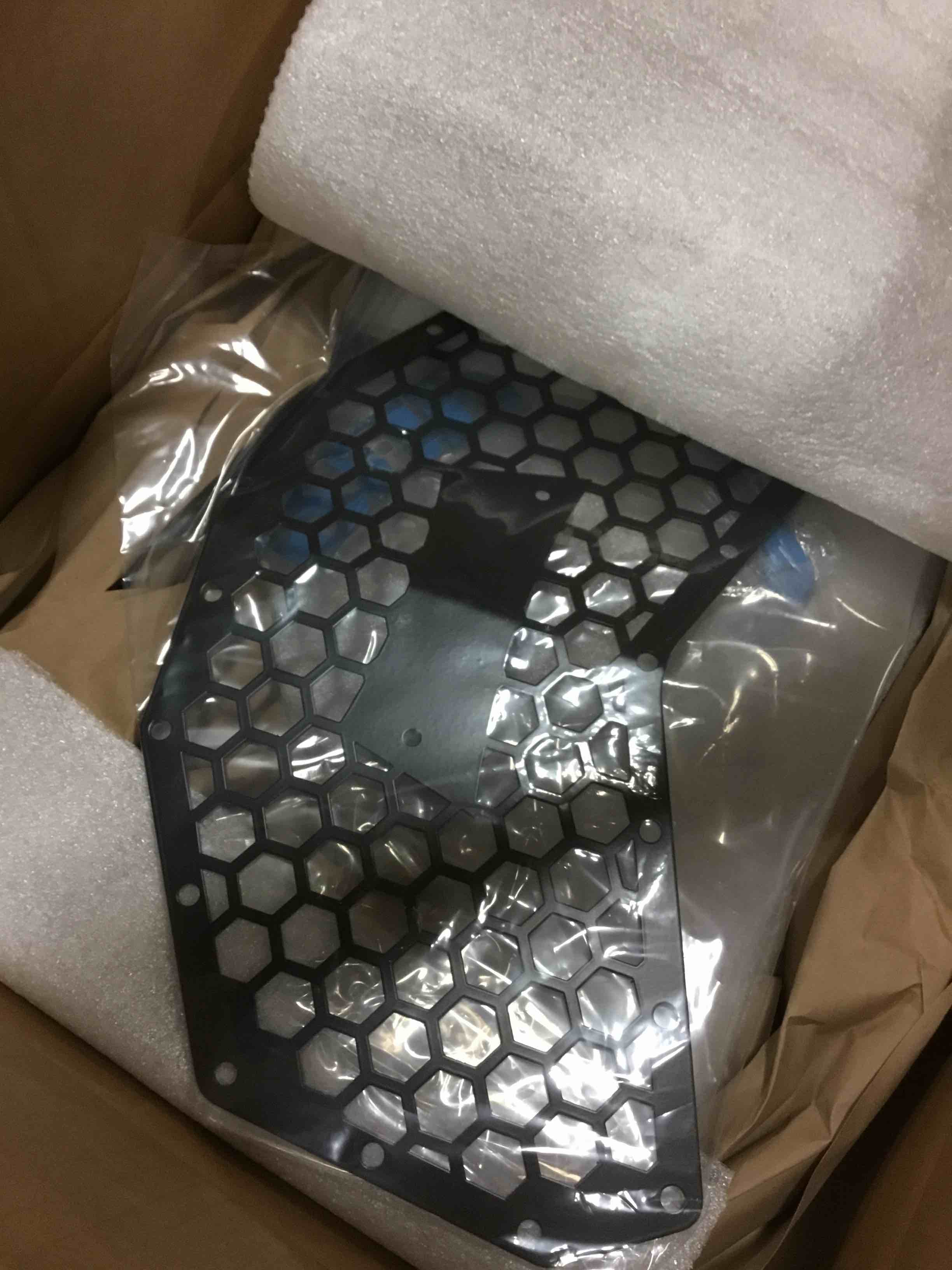 https://s3.amazonaws.com/lotting-images-prod/bidfta/_1711638119784.jpeg