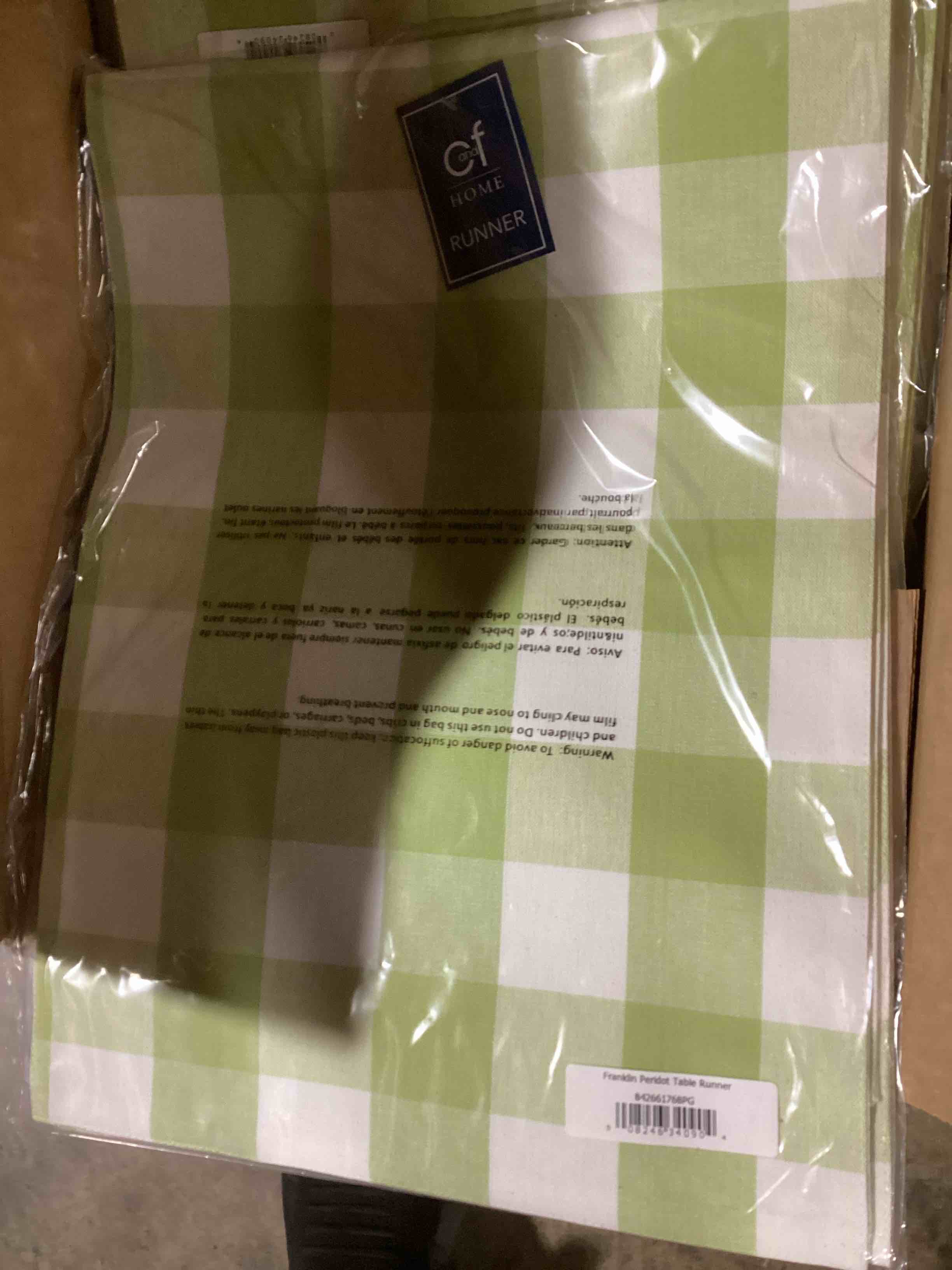 C&F Home Franklin Buffalo Check Gingham Plaid Woven Peridot and White Cotton Machine Washable Table Runner Table Runner Green
