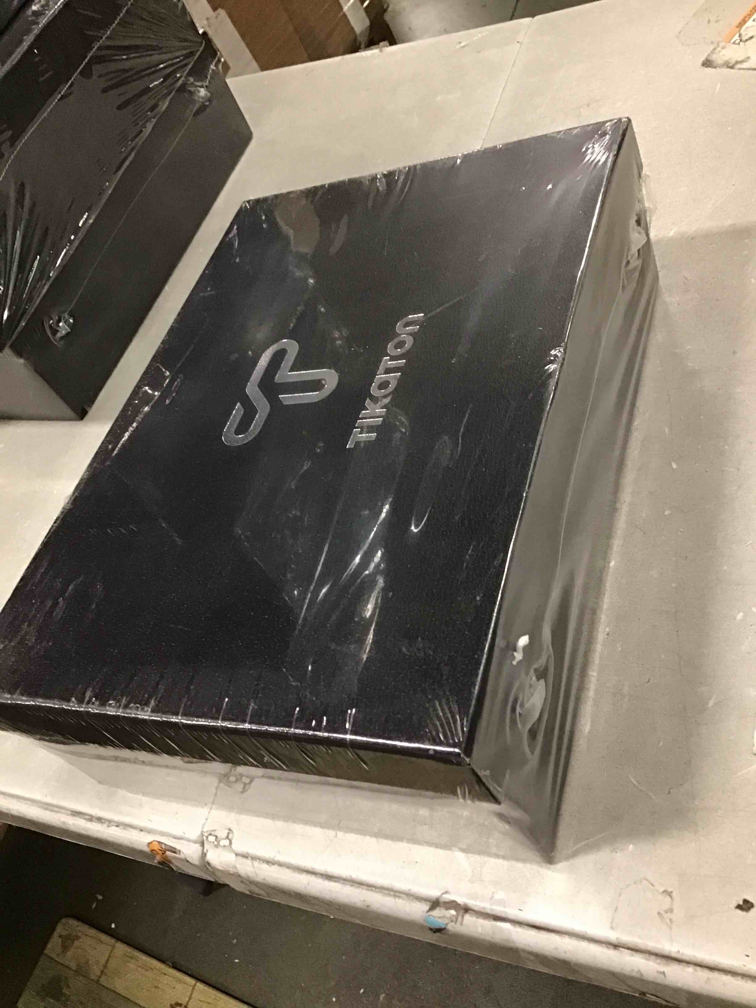 https://s3.amazonaws.com/lotting-images-prod/bidfta/_1711711196440.jpeg