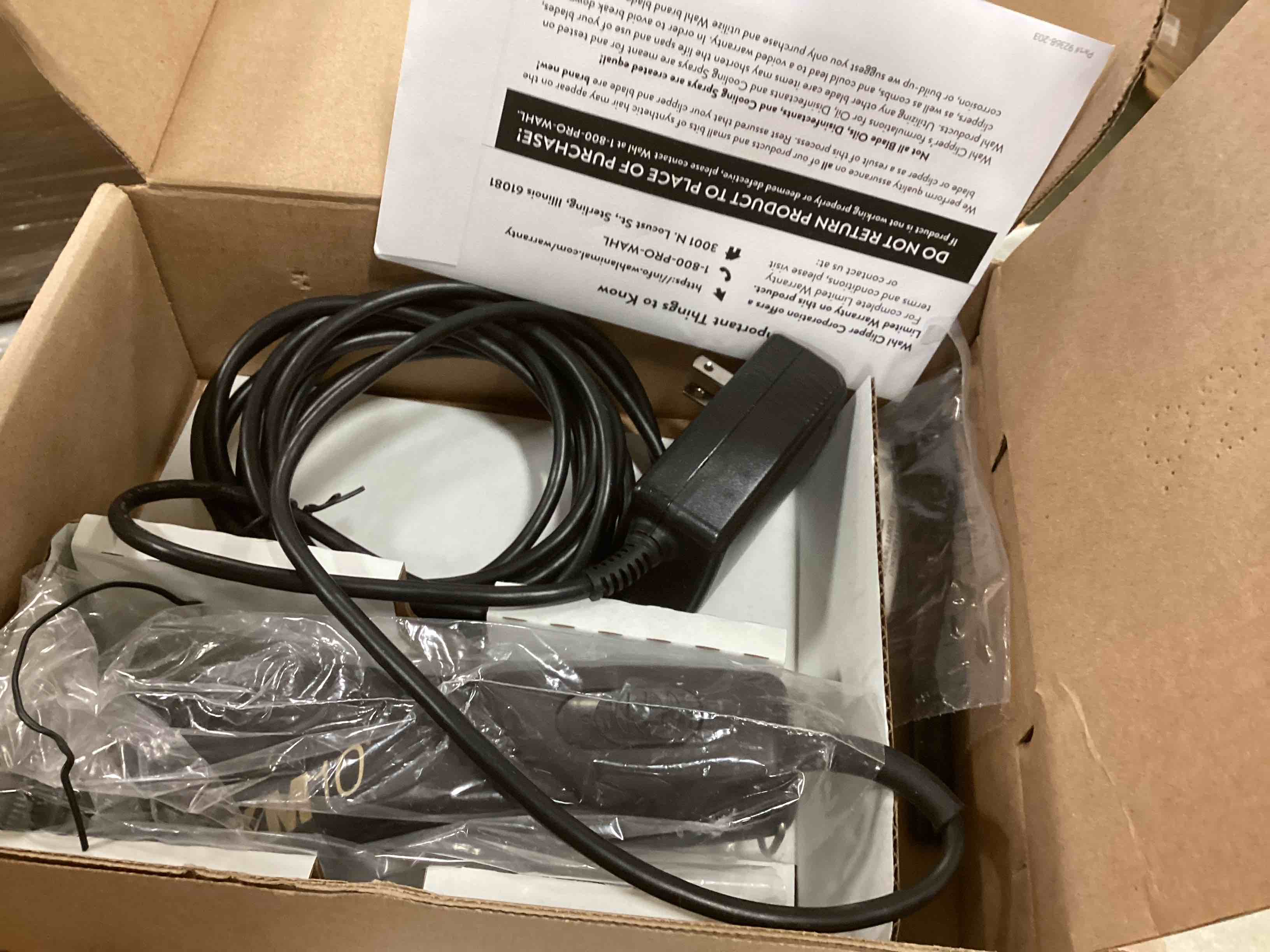 https://s3.amazonaws.com/lotting-images-prod/bidfta/_1711715031304.jpeg