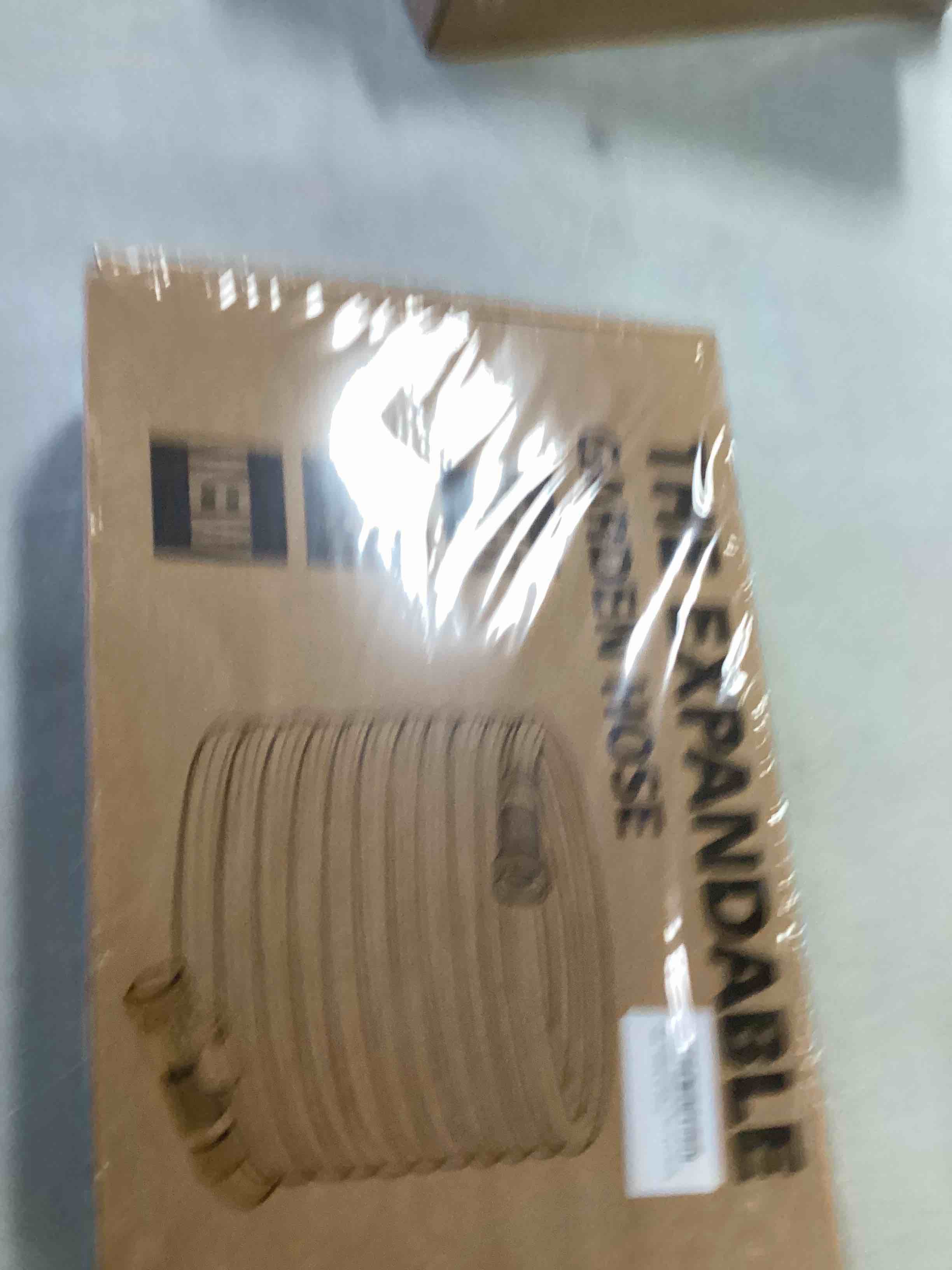 100ft Expandable Garden Hose, 2023 Upgrade Lightweight Extra Strength Fabric and 3-Layer Latex Core, Reusable 3/4" Solid Brass Fittings, Dirt-Resistant, No-Kink, Best Choice for Watering and Washing