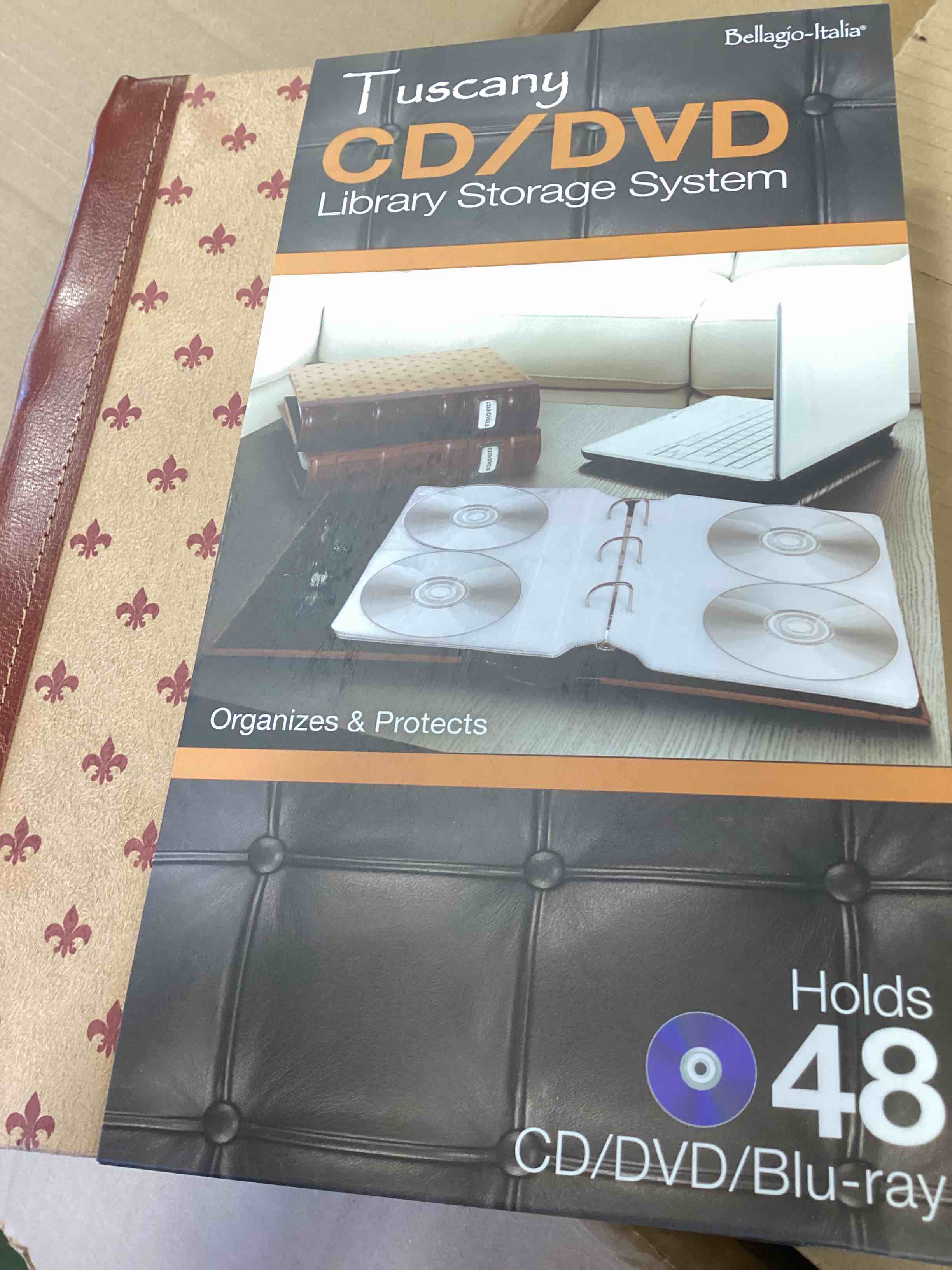Display Album, Crimson, Leather, 1 Pack, 12 CD/DVD Holders