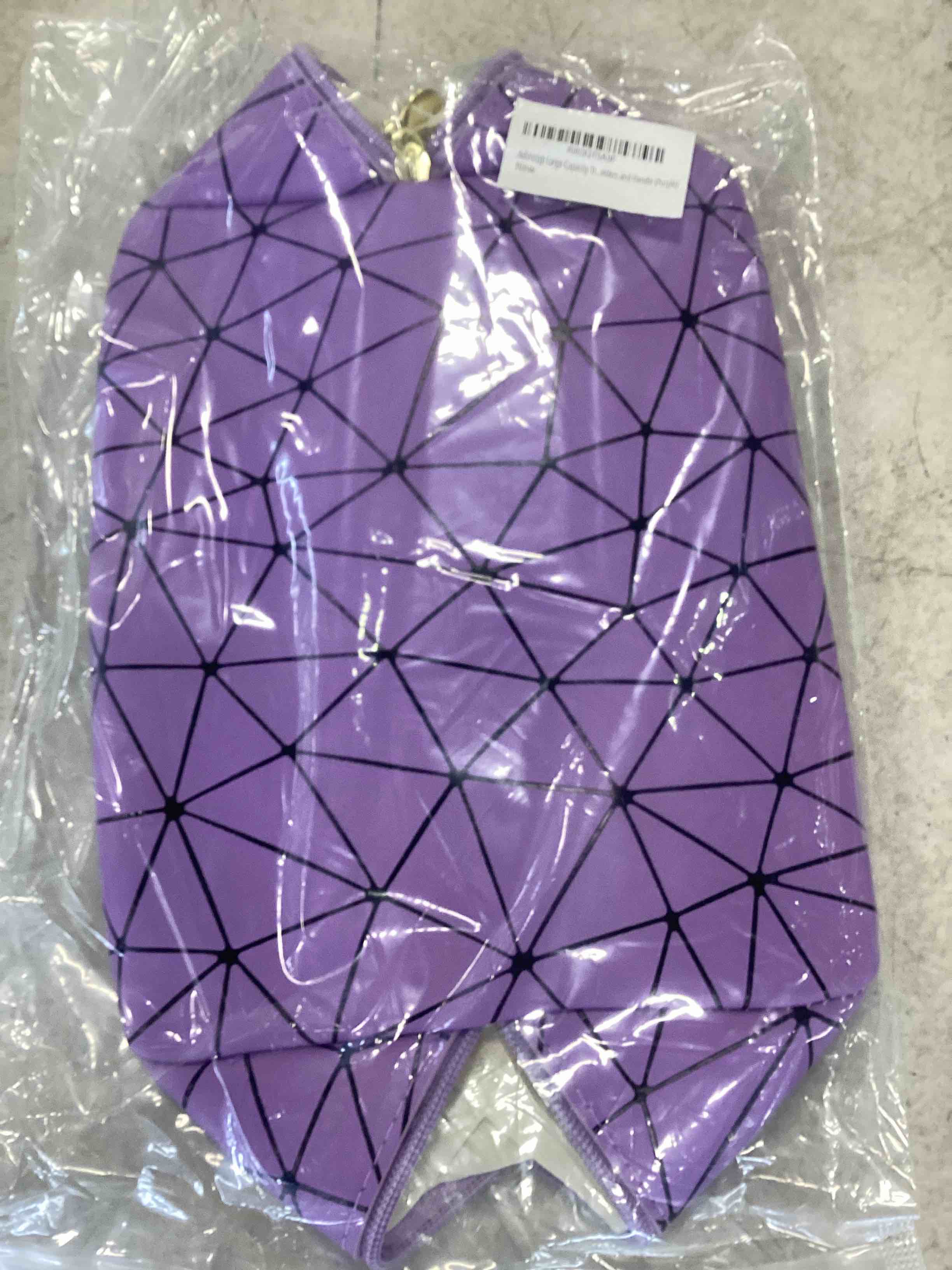 https://s3.amazonaws.com/lotting-images-prod/bidfta/_1712000613349.jpeg