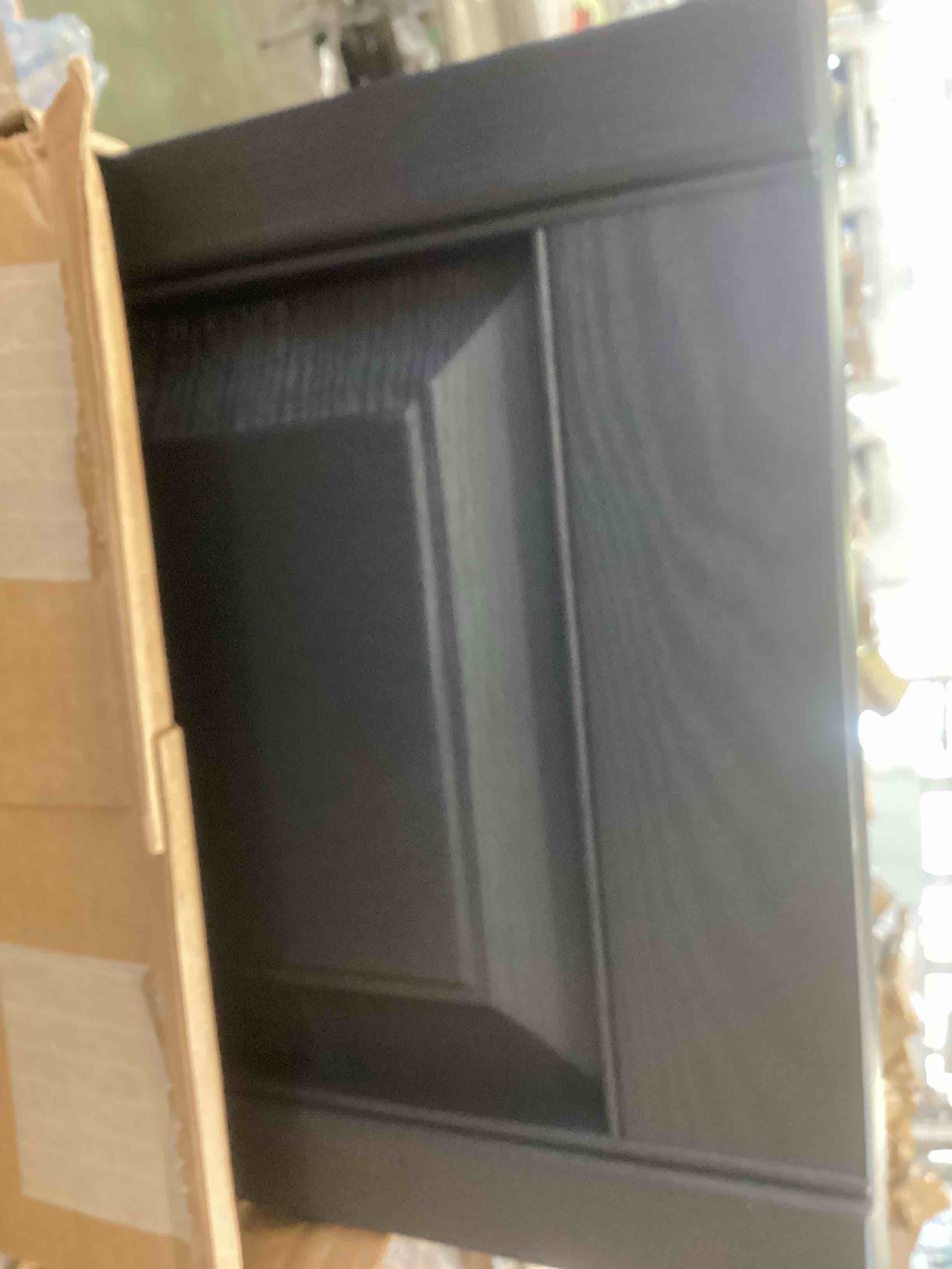 https://s3.amazonaws.com/lotting-images-prod/bidfta/_1712072899727.jpeg